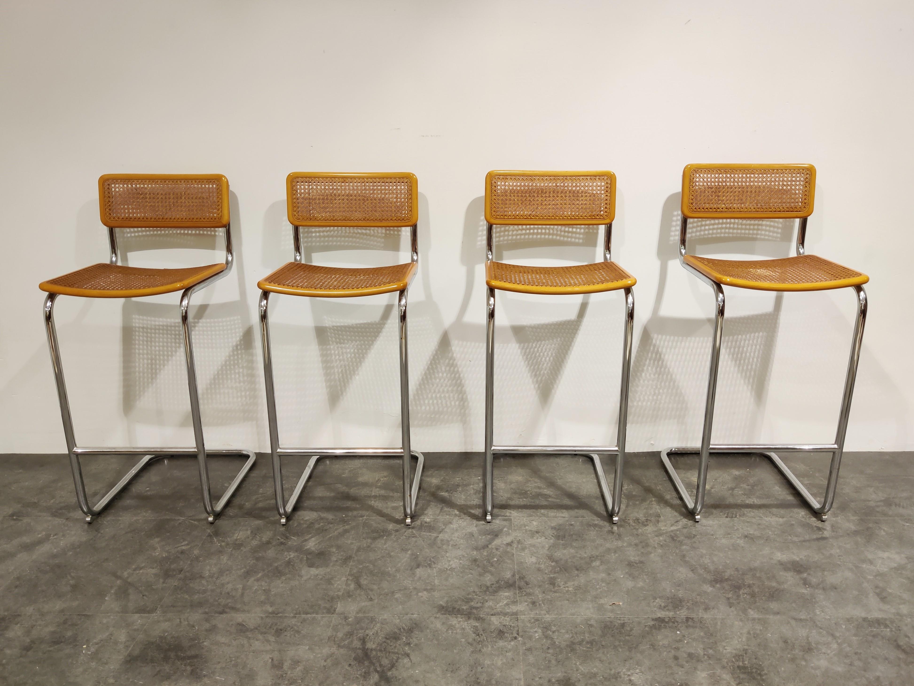 Set of 4 Marcel Breuer Bauhaus design bar stools produced by Cidue (labelled)

Tubular chrome frame with cane seats.

All in very good condition.

Dimensions:
Height 93cm/36.61