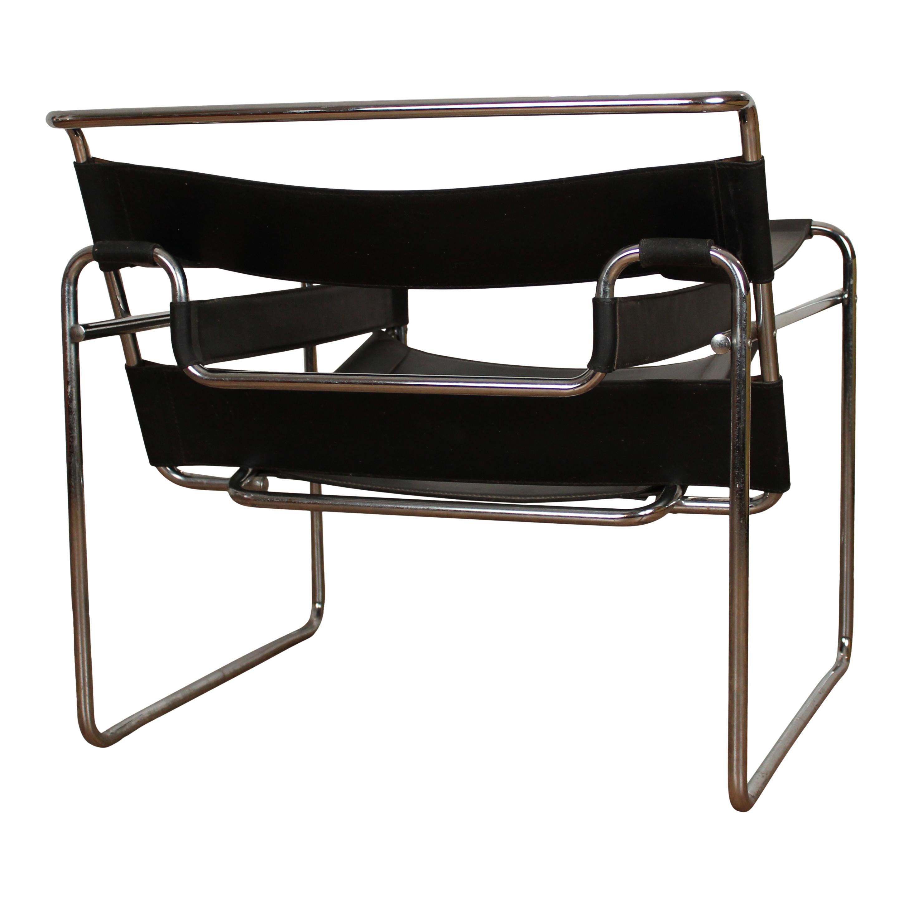 Mid-20th Century Marcel Breuer Bauhaus Black Leather and Chrome Model B3 Wassily Armchair, 1973 For Sale