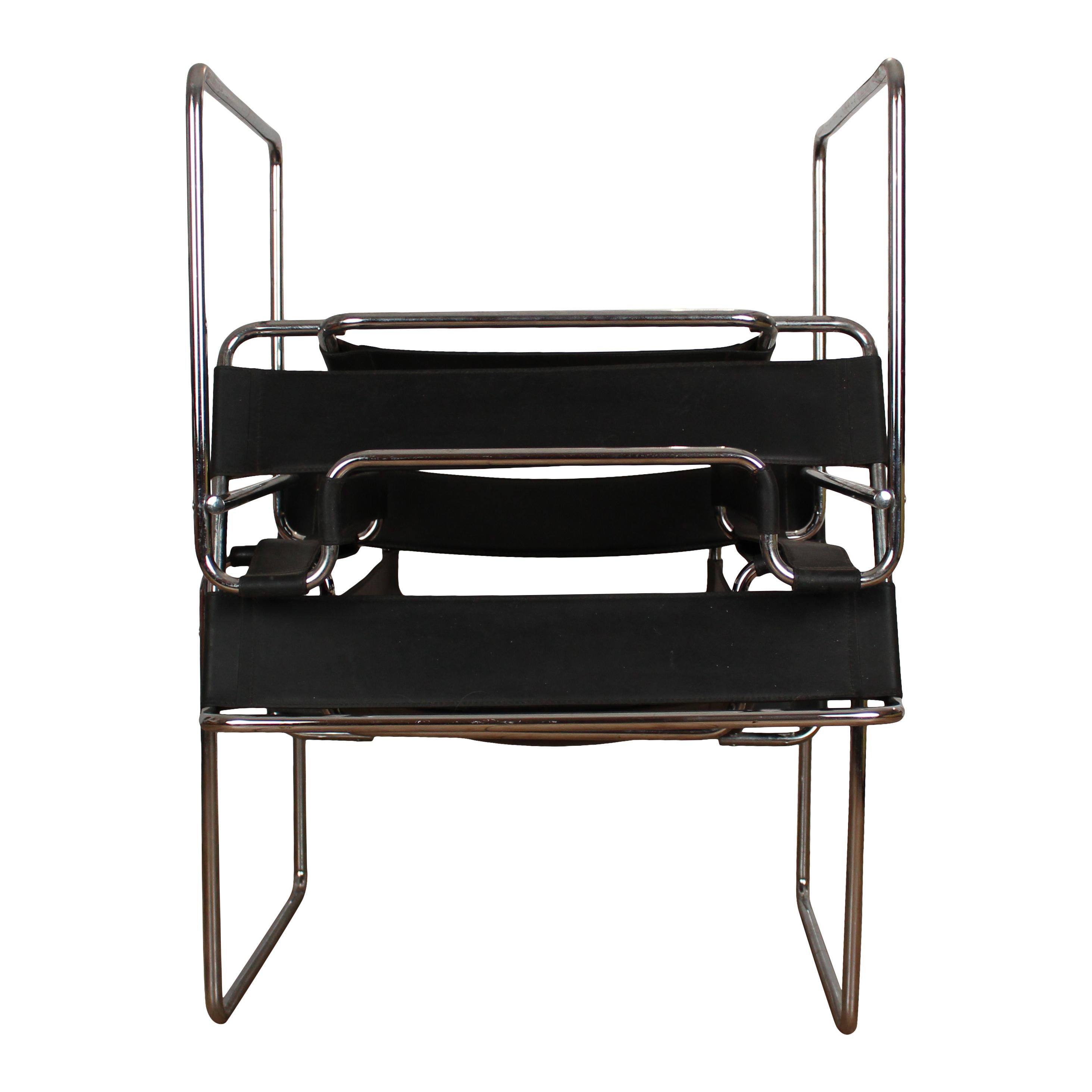 Marcel Breuer Bauhaus Black Leather and Chrome Model B3 Wassily Armchair, 1973 For Sale 2