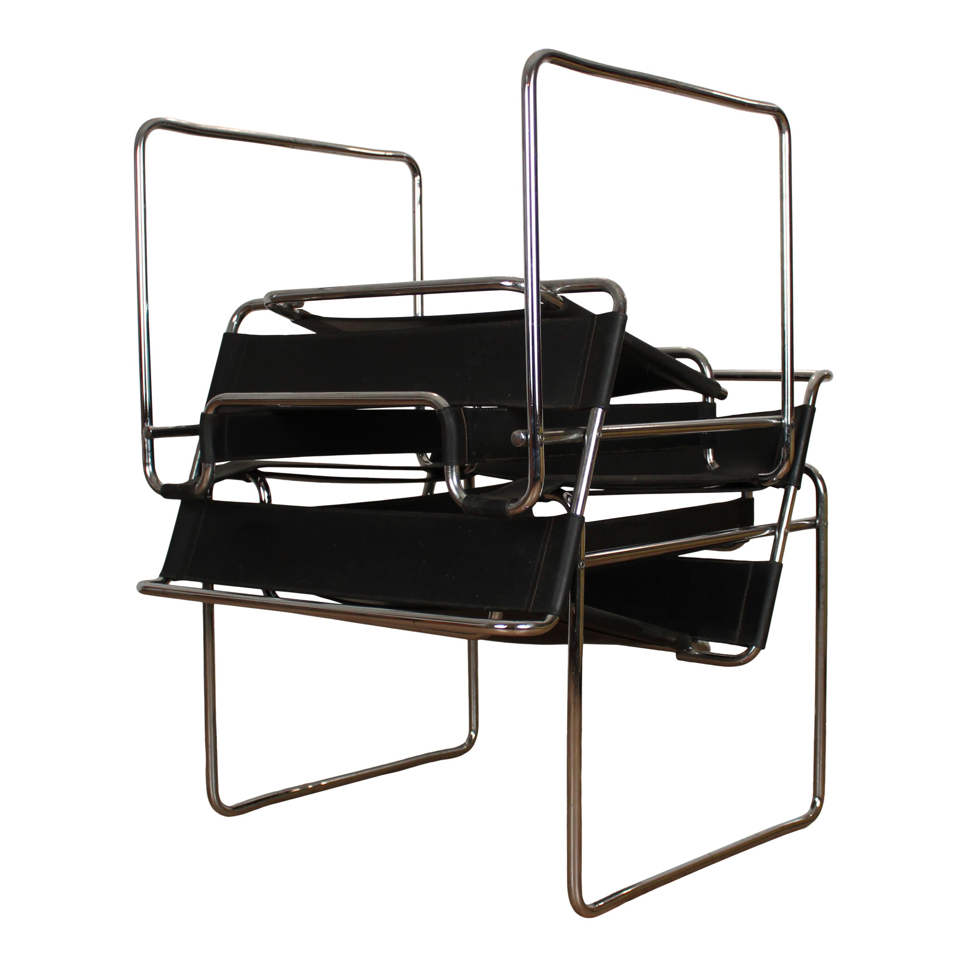 Marcel Breuer Bauhaus Black Leather and Chrome Model B3 Wassily Armchair, 1973 For Sale 4