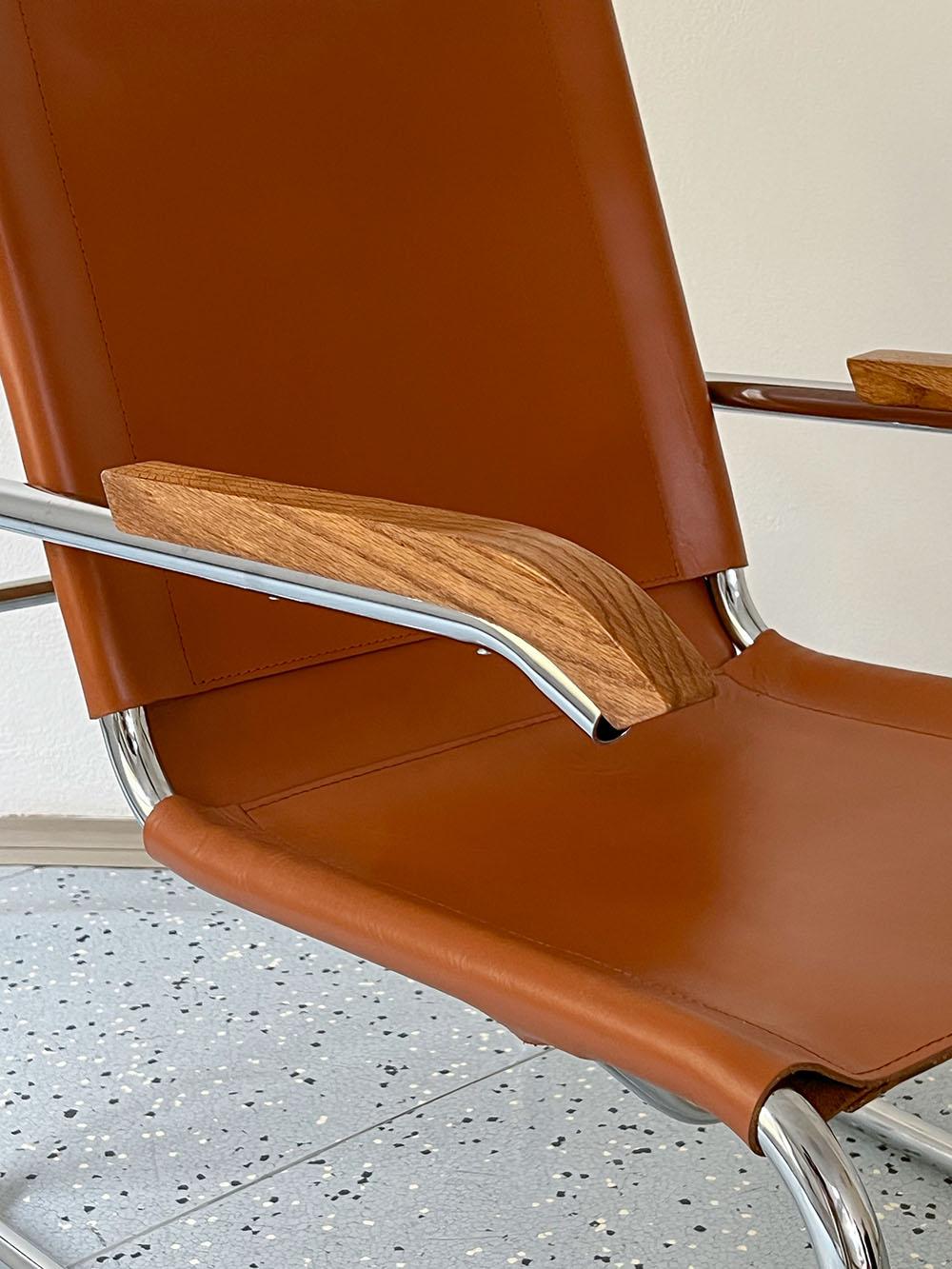 Marcel Breuer Bauhaus Cantilever Lounge Chair Model B35, 1970s In Good Condition In Praha 2, Hlavní město Praha