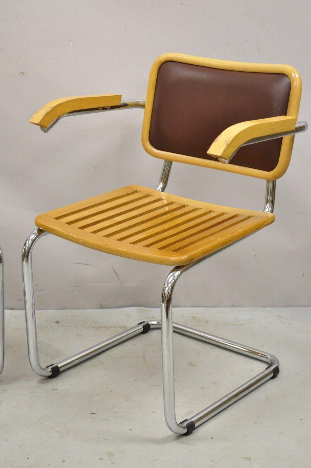 Paire de chaises Cesca Marcel Breuer avec cadre en bois et porte-à-faux chromé en vente 3