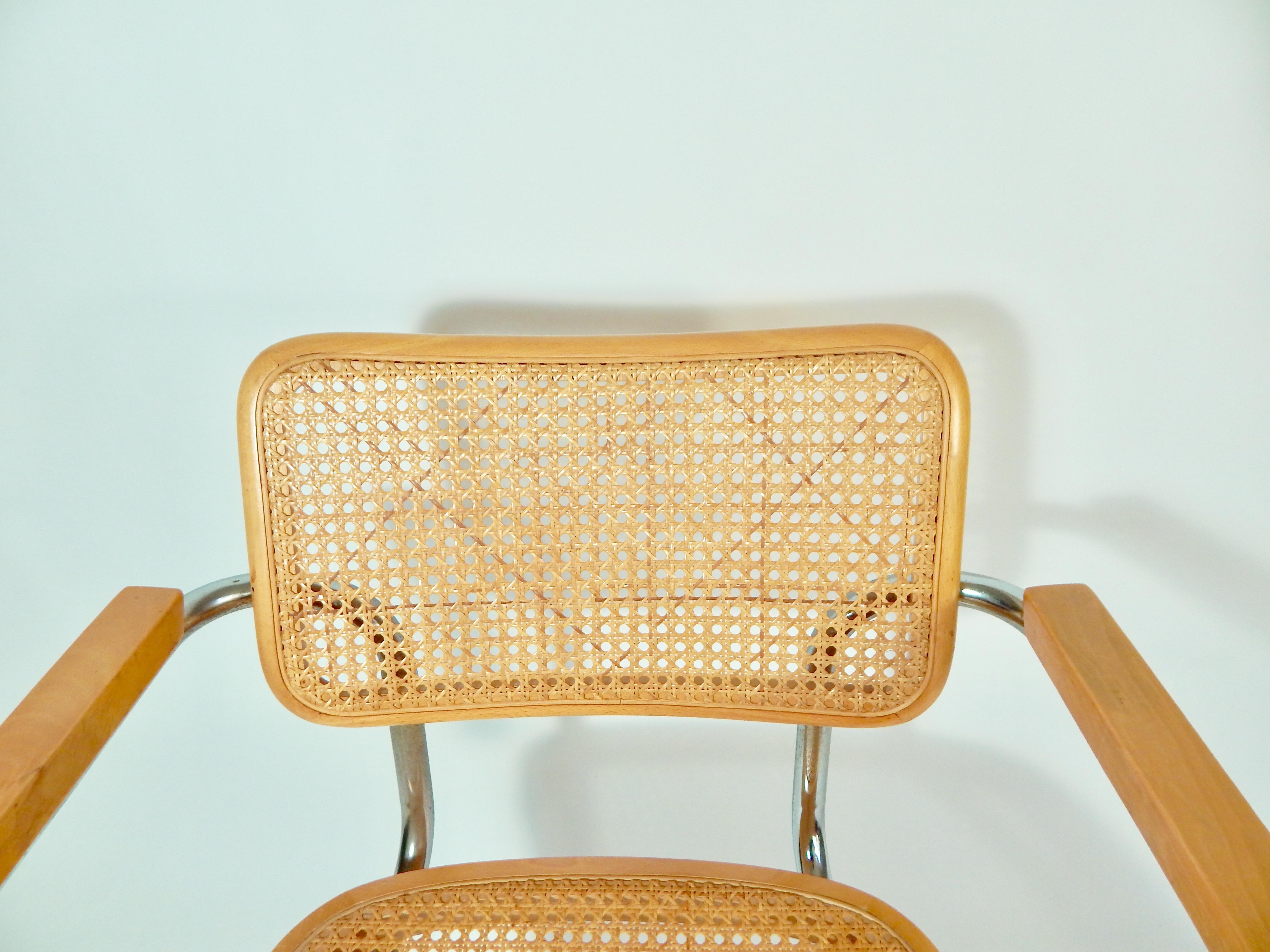 Midcentury Marcel Breuer Cesca armchair. Classic design. Cane seat and back with chrome frame. Very good condition.
Complimentary free delivery is available in NYC and surrounding areas.