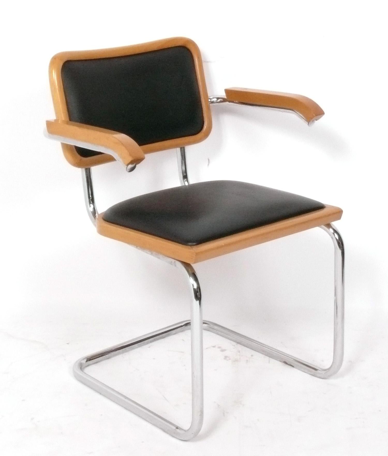 Set of Six Clean Lined Cesca Model Dining Chairs, designed by Marcel Breuer, these examples probably made by Gavina, Italy, circa 1960s. 