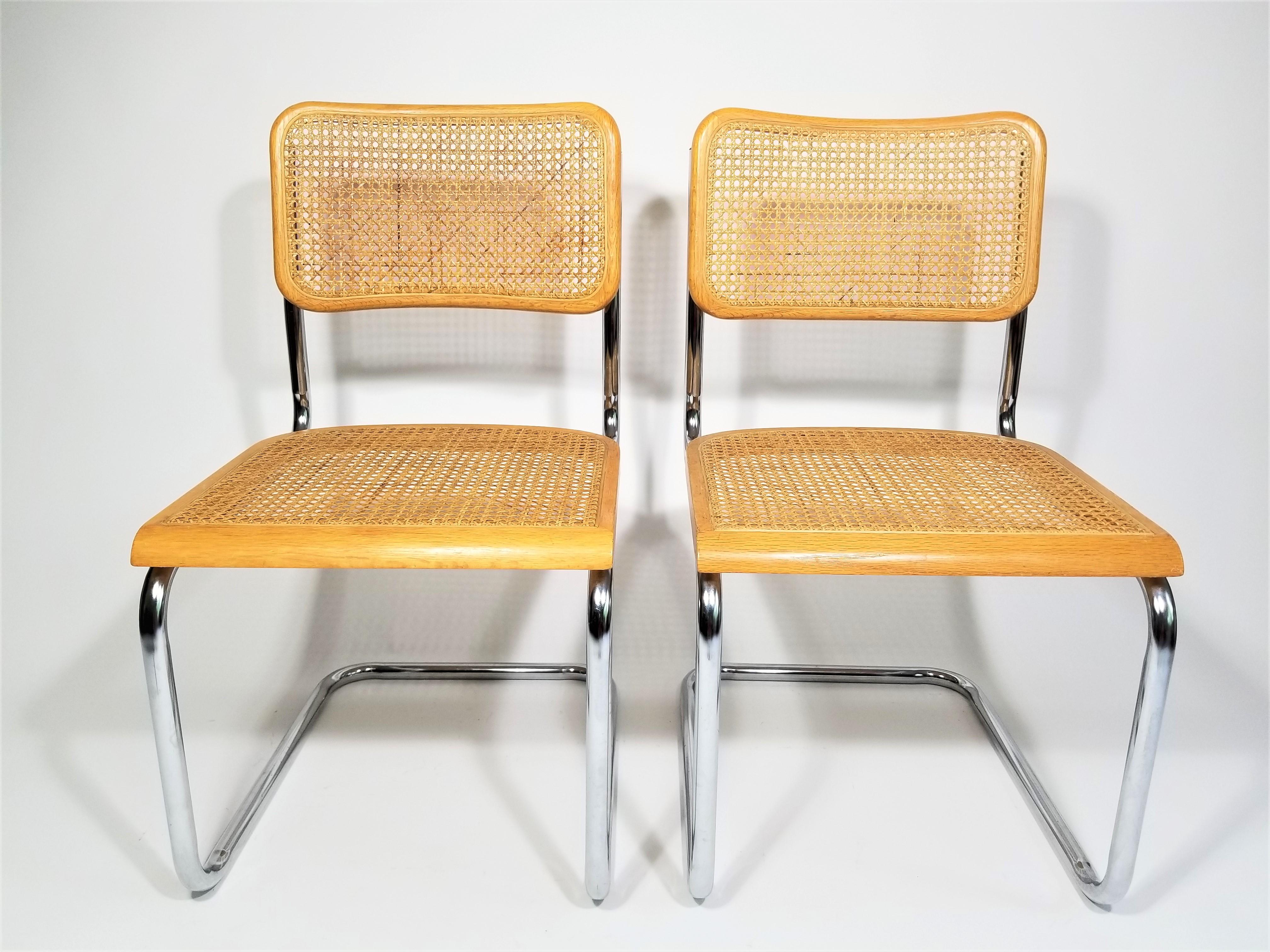 Midcentury pair of Marcel Breuer side chairs. Cane backs and seats. Classic chrome cantilevered frames. Excellent condition.
Complimentary delivery in NYC and surrounding areas can be arranged for this item.