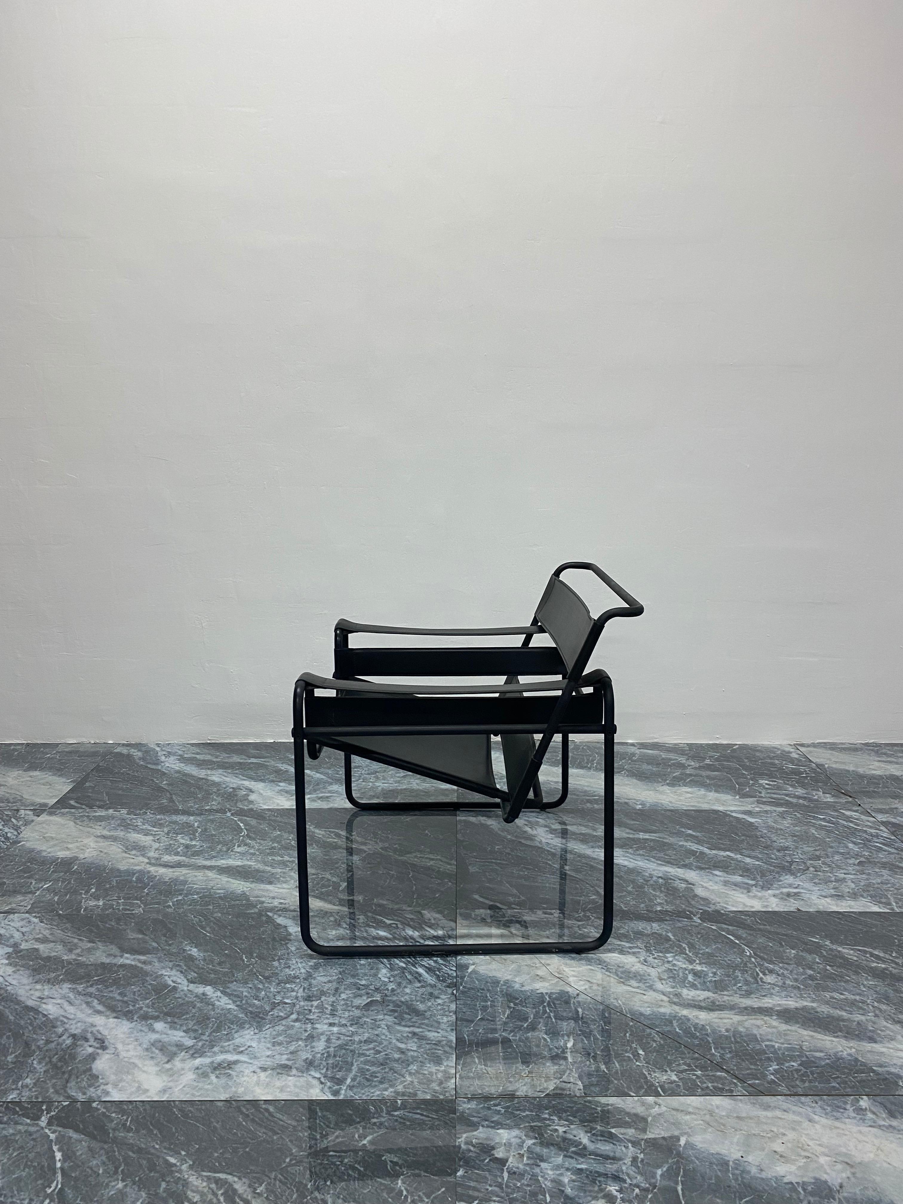 Bauhaus Sedia 