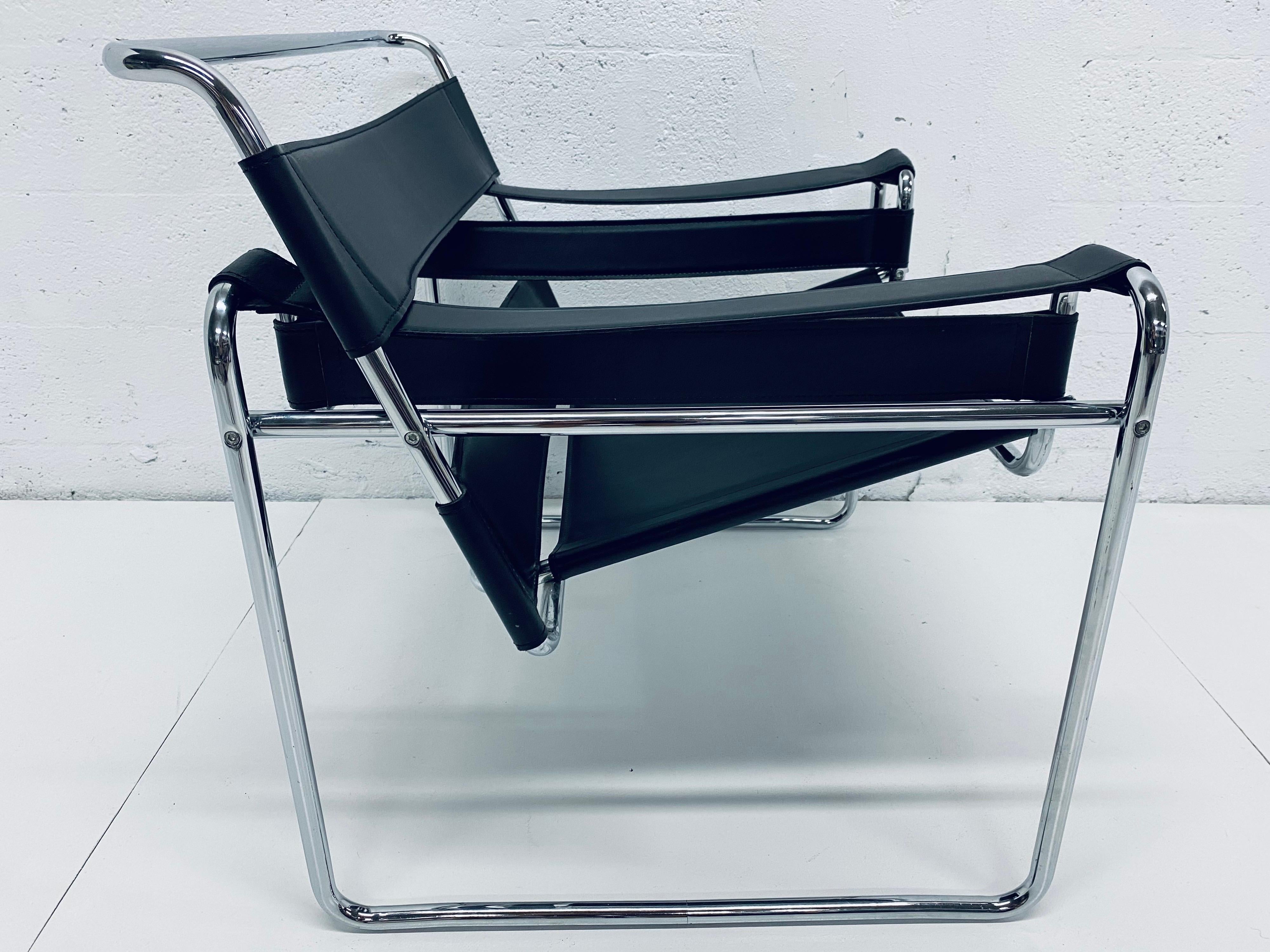 Mid-Century Modern Marcel Breuer Design Style Black Leather 