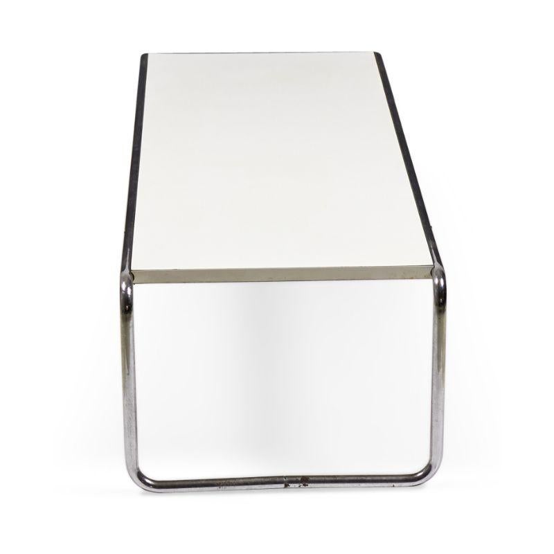 Marcel Breuer for Gavina / Knoll International White Mica Laccio Coffee  In Good Condition For Sale In New York, NY
