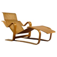 Marcel Breuer for Isokon, England, 1936, Plywood "Long Chair" Stamped