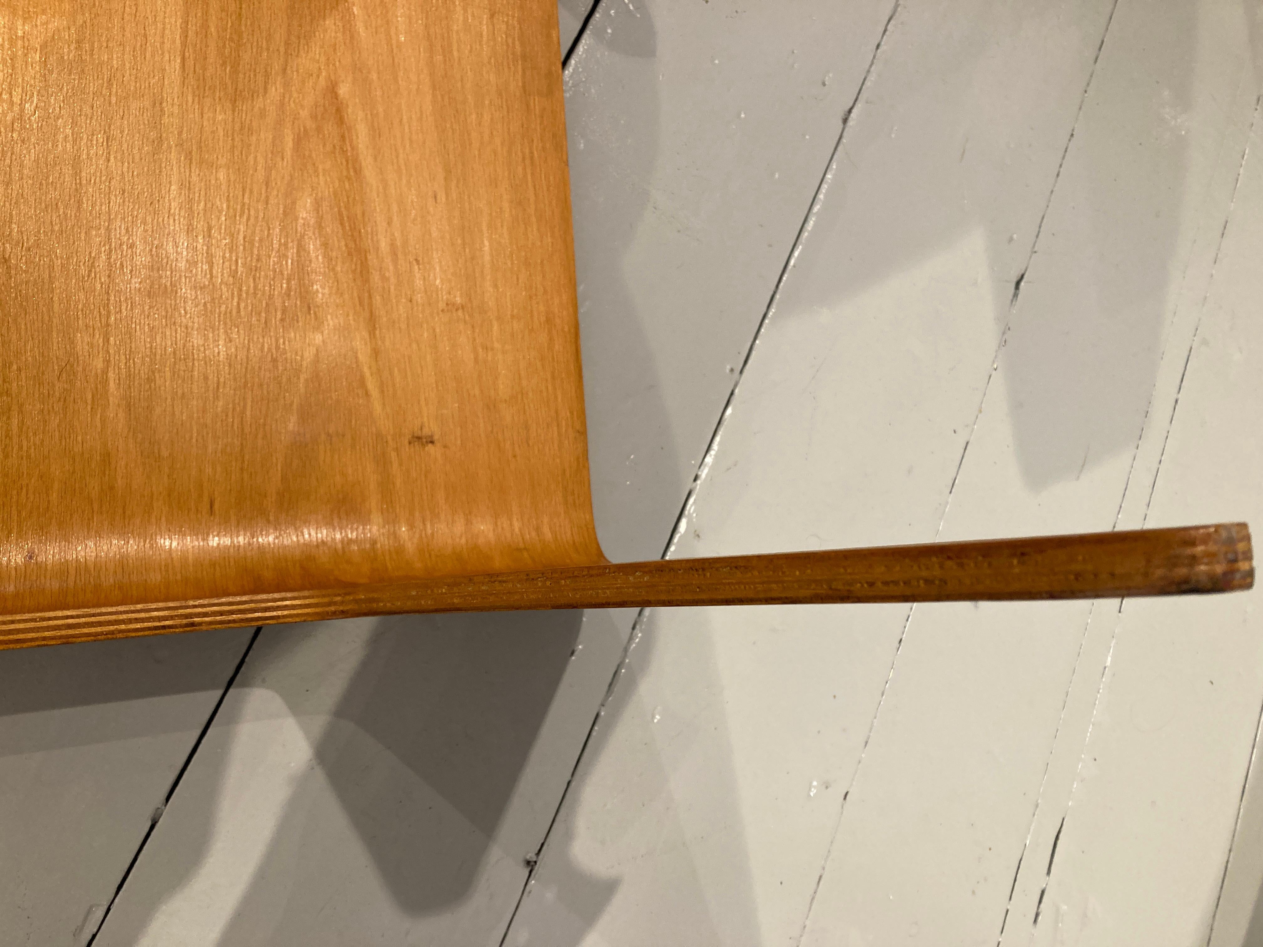Marcel Breuer for Isokon, Set of 3 Nesting Tables, Beech Plywood, designed 1936 2