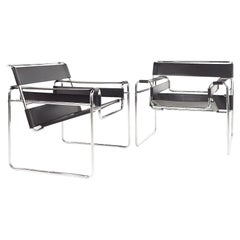Marcel Breuer for Knoll Mid-Century Black and Chrome Wassily Chairs, a Pair