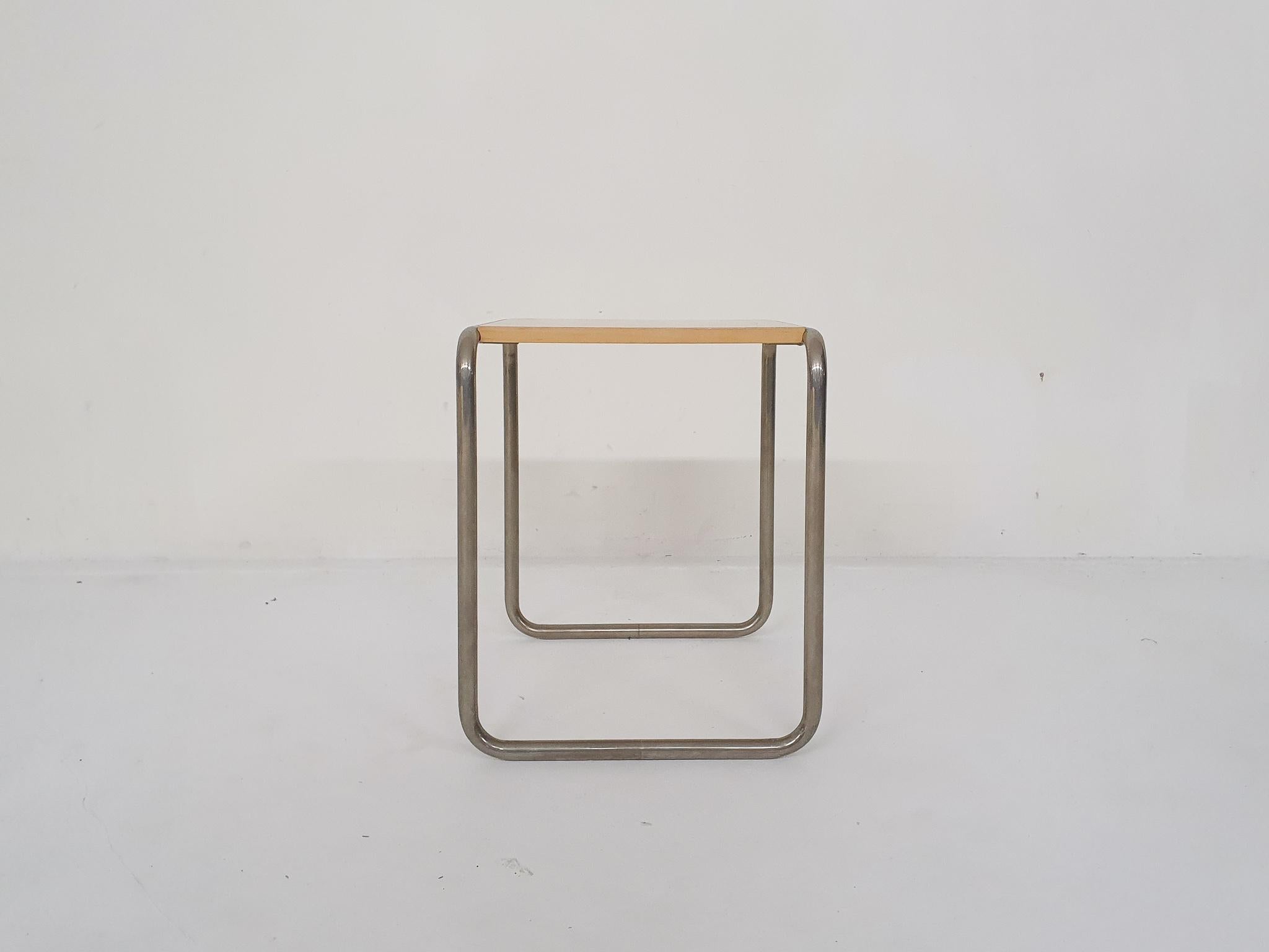 Table d'appoint « Bauhaus Original Laccio » de Marcel Breuer pour Tecta, Allemagne, années 1980 en vente 2