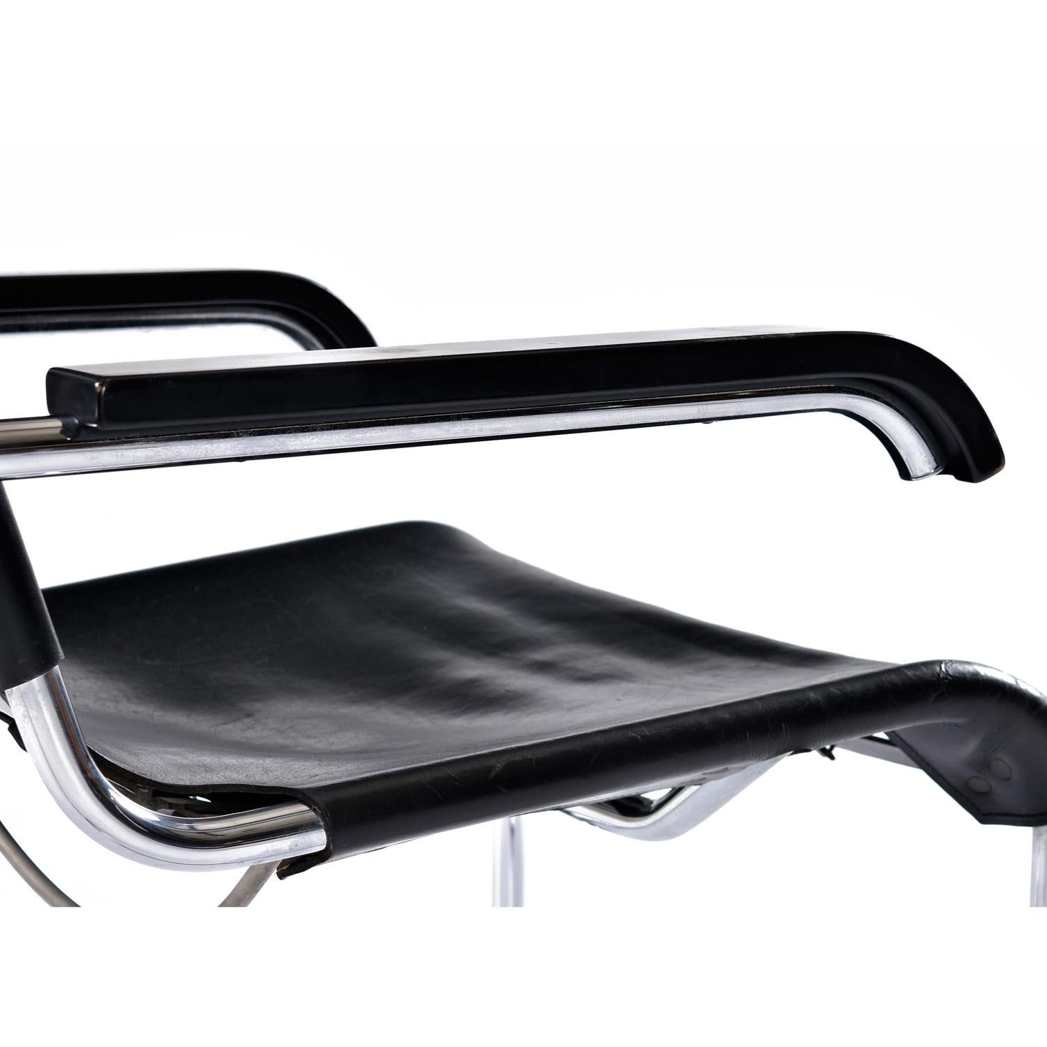 Marcel Breuer For Thonet B35 Cantilever Leather Sling Lounge Chairs Set of 2 en vente 7