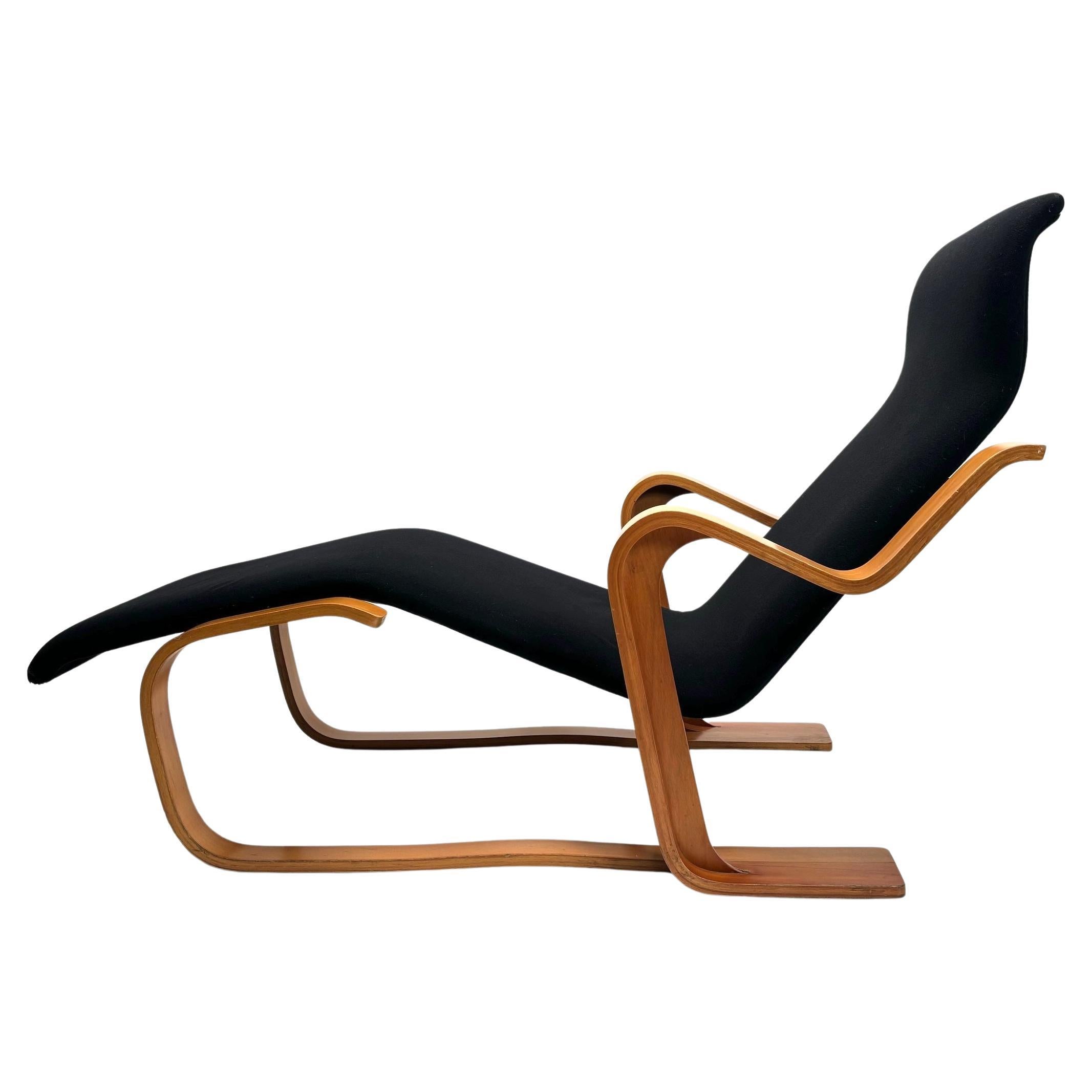 Marcel Breuer Isokon Chaise Longue for Knoll, Bauhaus, Germany, 1970