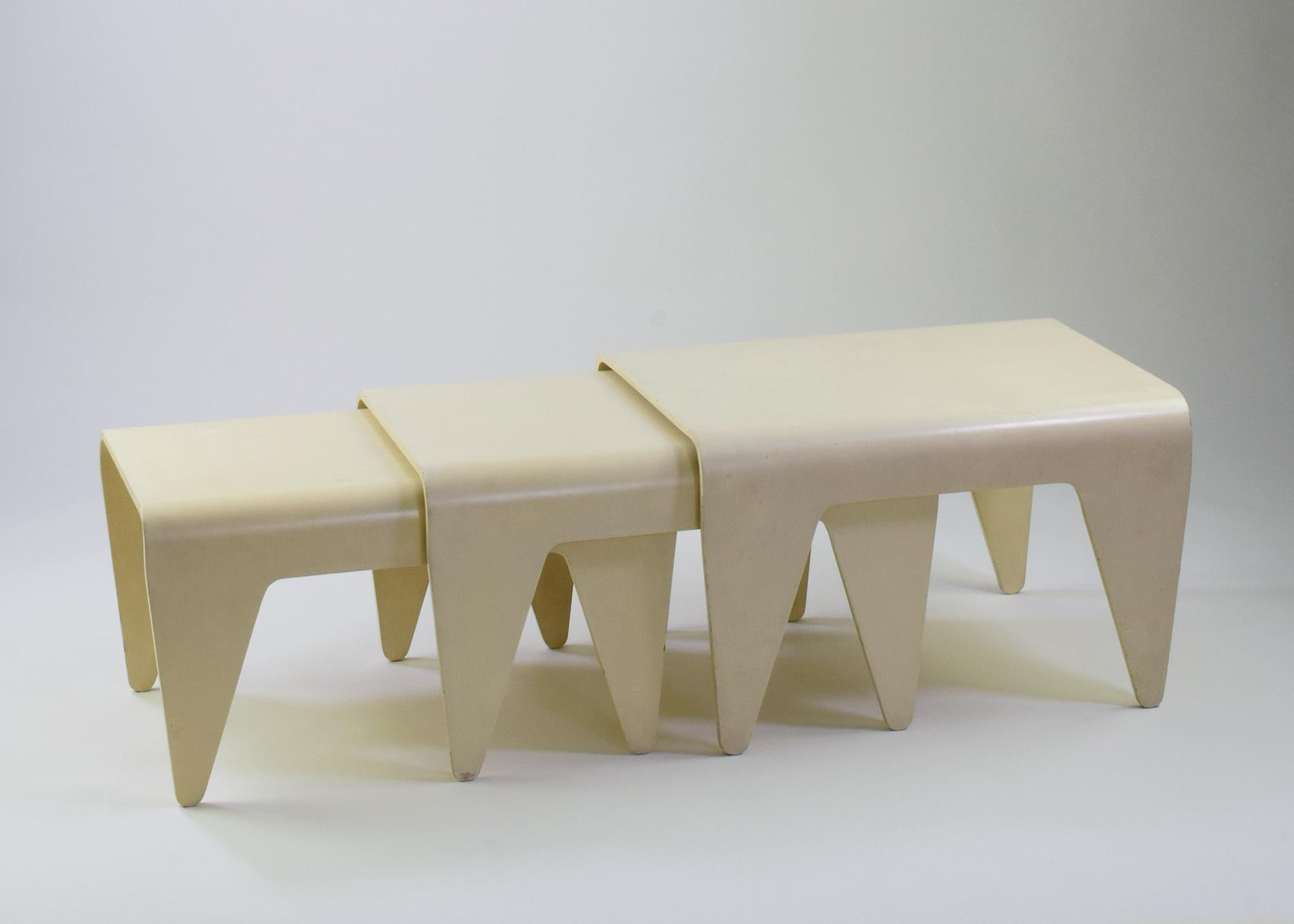Marcel Breuer, 'Isokon Nesting Tables, ' Set of Three Tables, for Isokon, 1936 For Sale 8