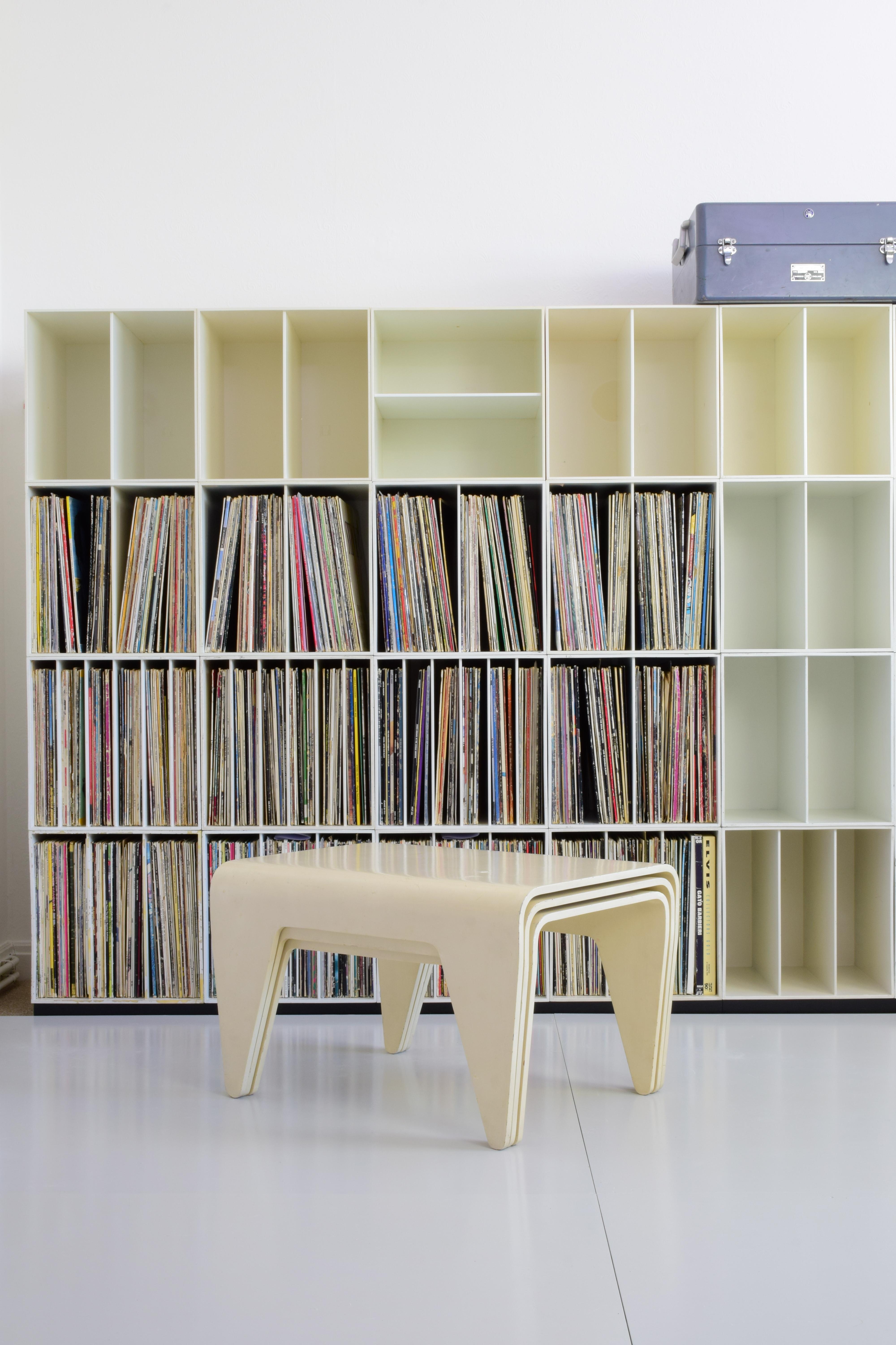 Marcel Breuer, 'Isokon Nesting Tables, ' Set of Three Tables, for Isokon, 1936 For Sale 12