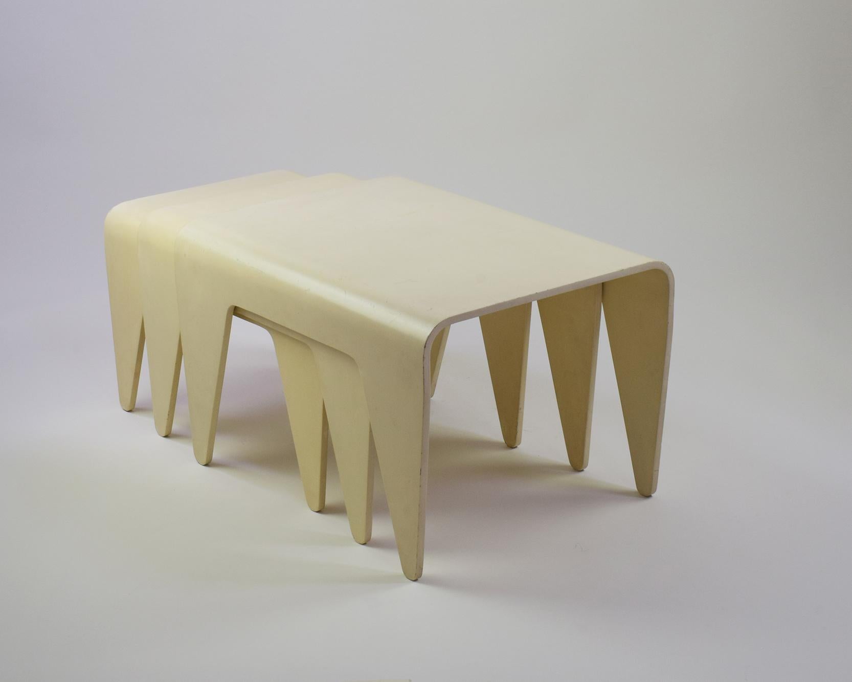Marcel Breuer, 'Isokon Nesting Tables, ' Set of Three Tables, for Isokon, 1936 In Good Condition For Sale In London, GB