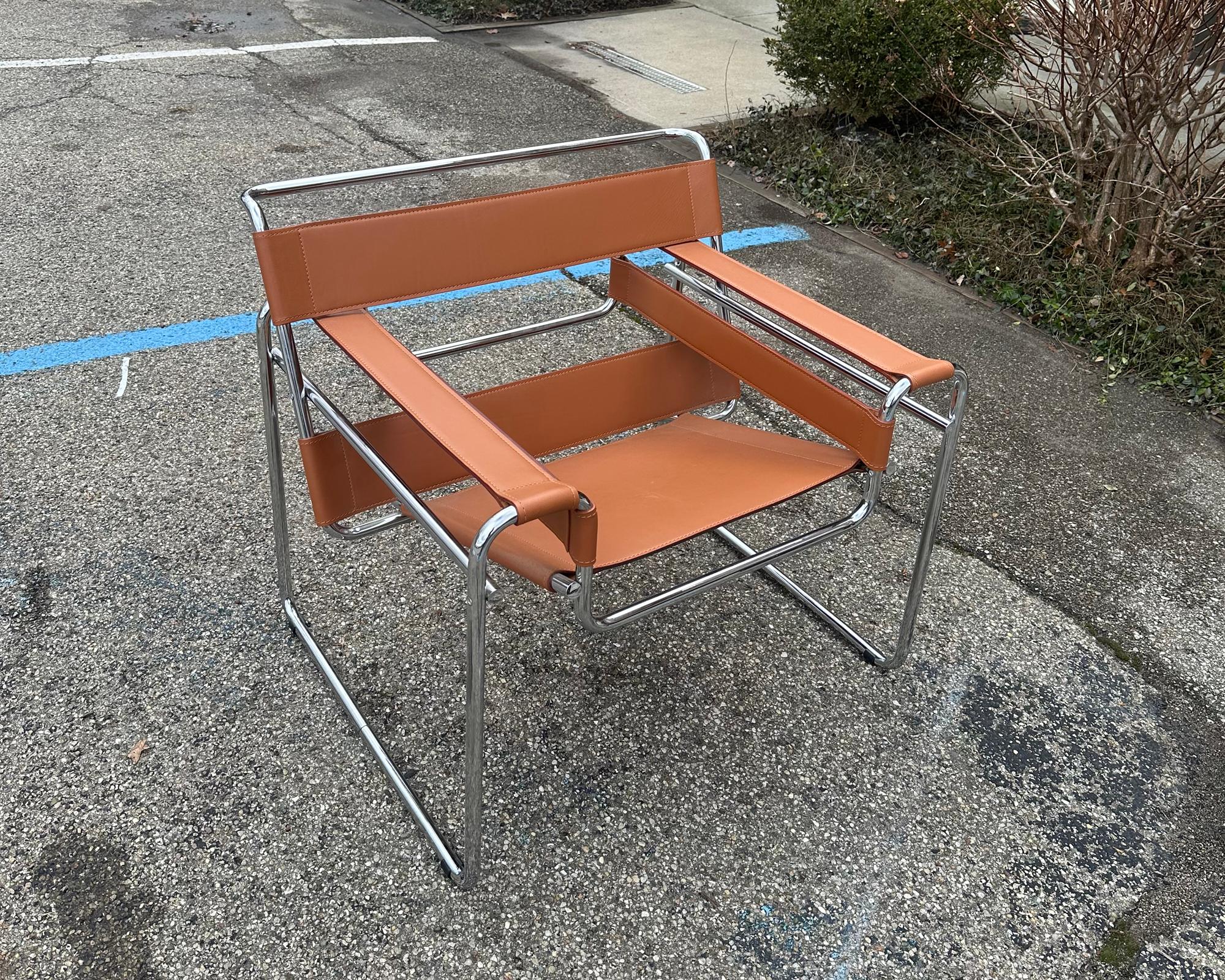 Modern Marcel Breuer Knoll “Wassily” Brown Leather and Chrome Chair