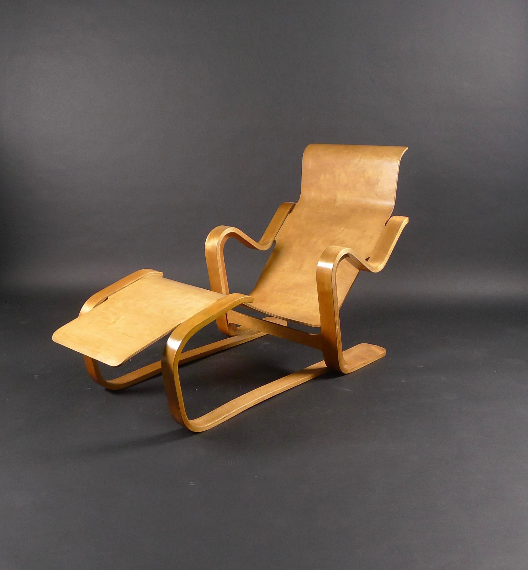 Britannique Chaise longue Marcel Breuer, contreplaqué de bouleau, Isokon Furniture Ltd, conçue en 1935