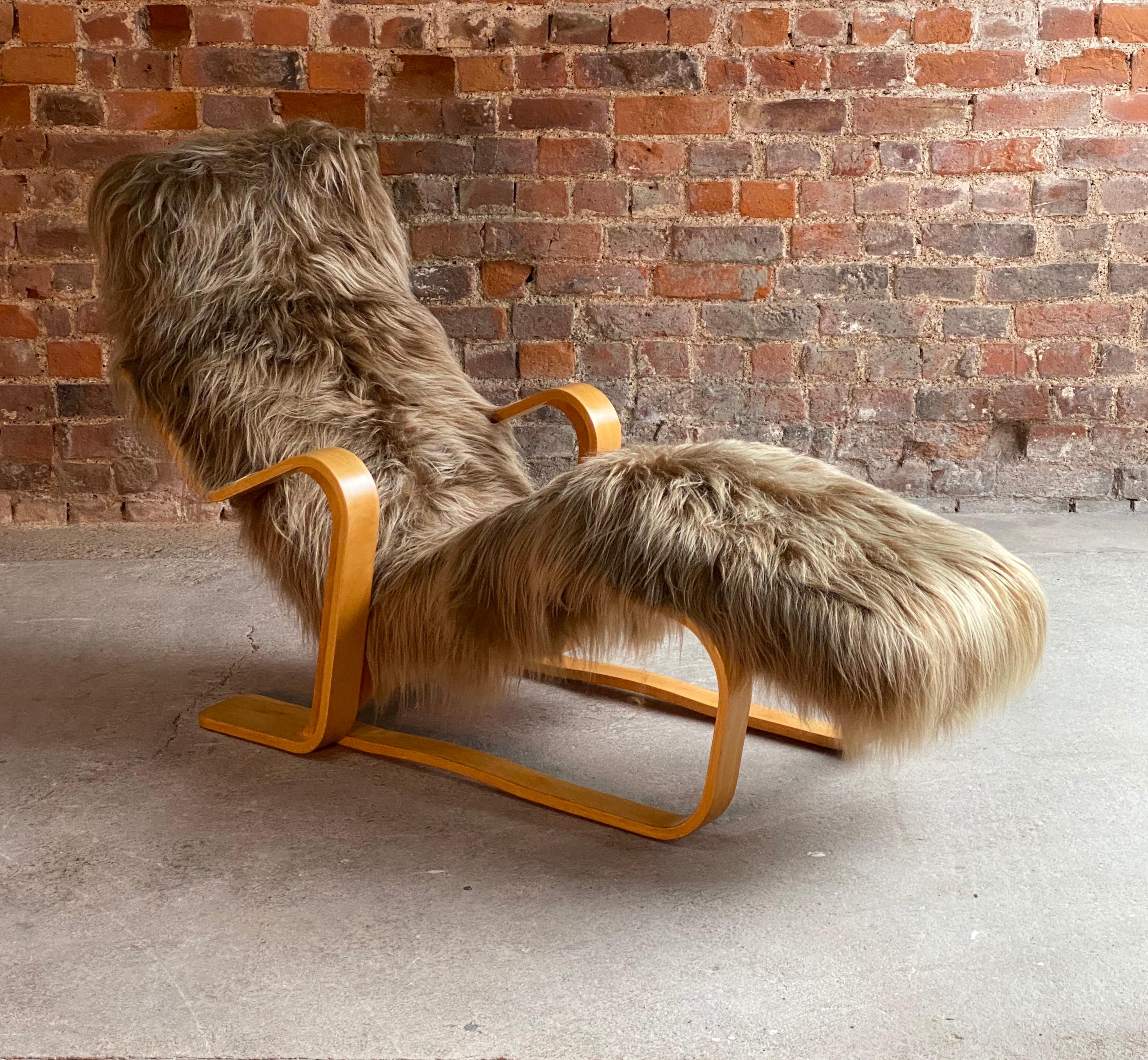 Bauhaus Marcel Breuer Long Chair in Icelandic Long Haired Sheepskin by Isokon circa 1970