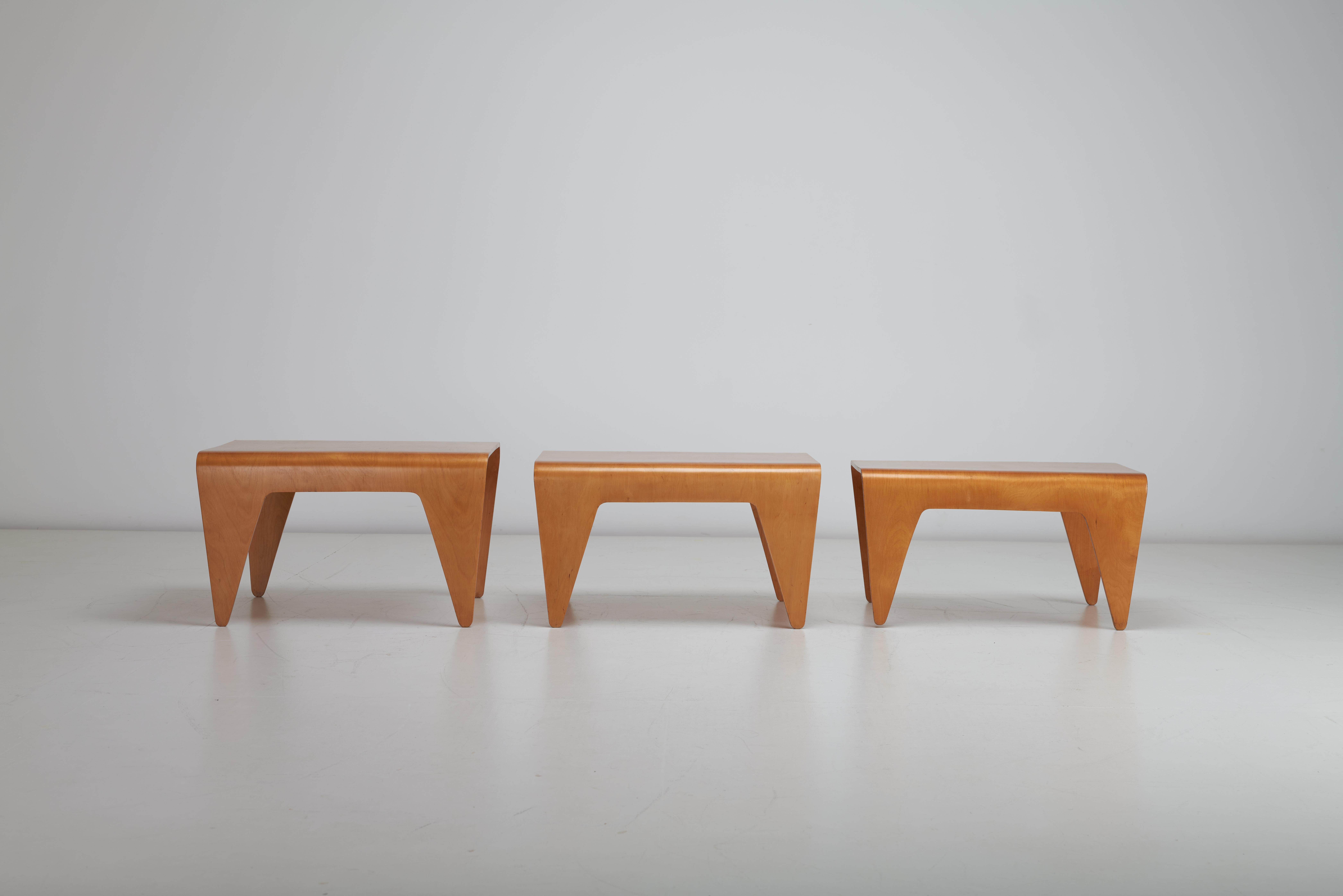 Marcel Breuer Nesting Tables produced by Vanesta for Isokon 1935 Made In Estonia Chapado en venta