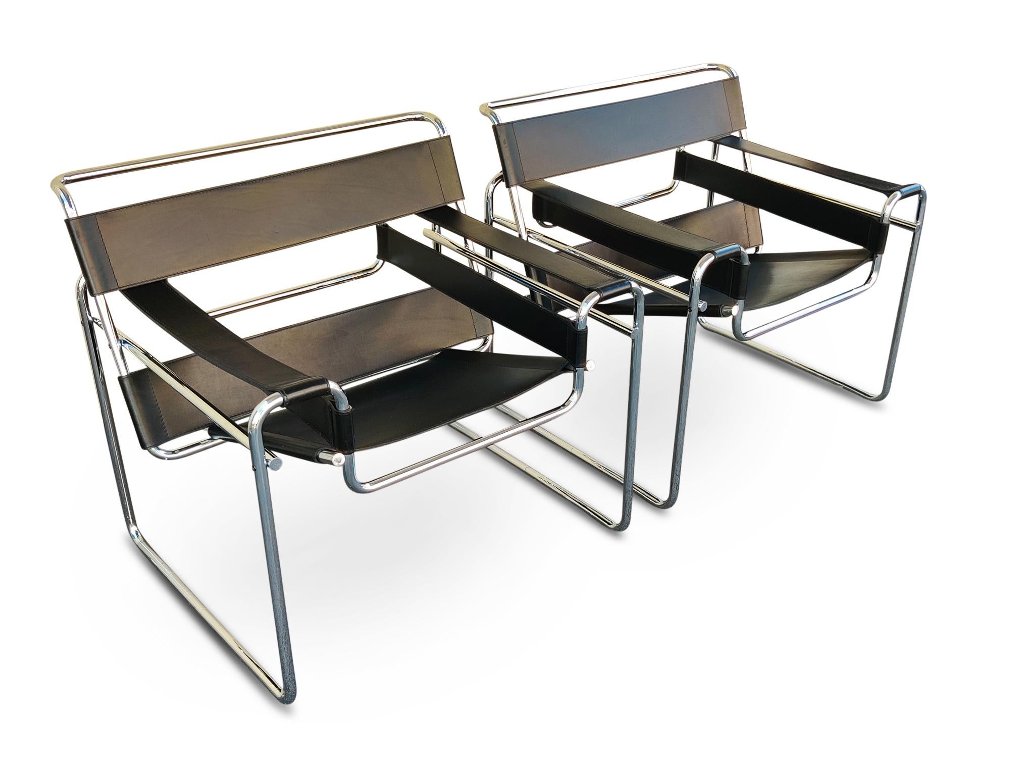 Marcel Breuer Pair B3 Wassily Bauhaus Lounge Chairs - KnollStudio Italy 1990s In Good Condition In Philadelphia, PA