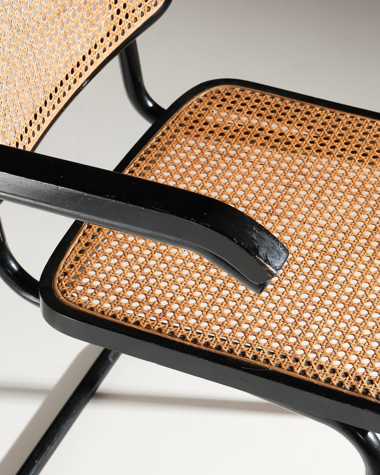 Rattan Marcel Breuer, Pair of 'B64' hall chairs For Sale