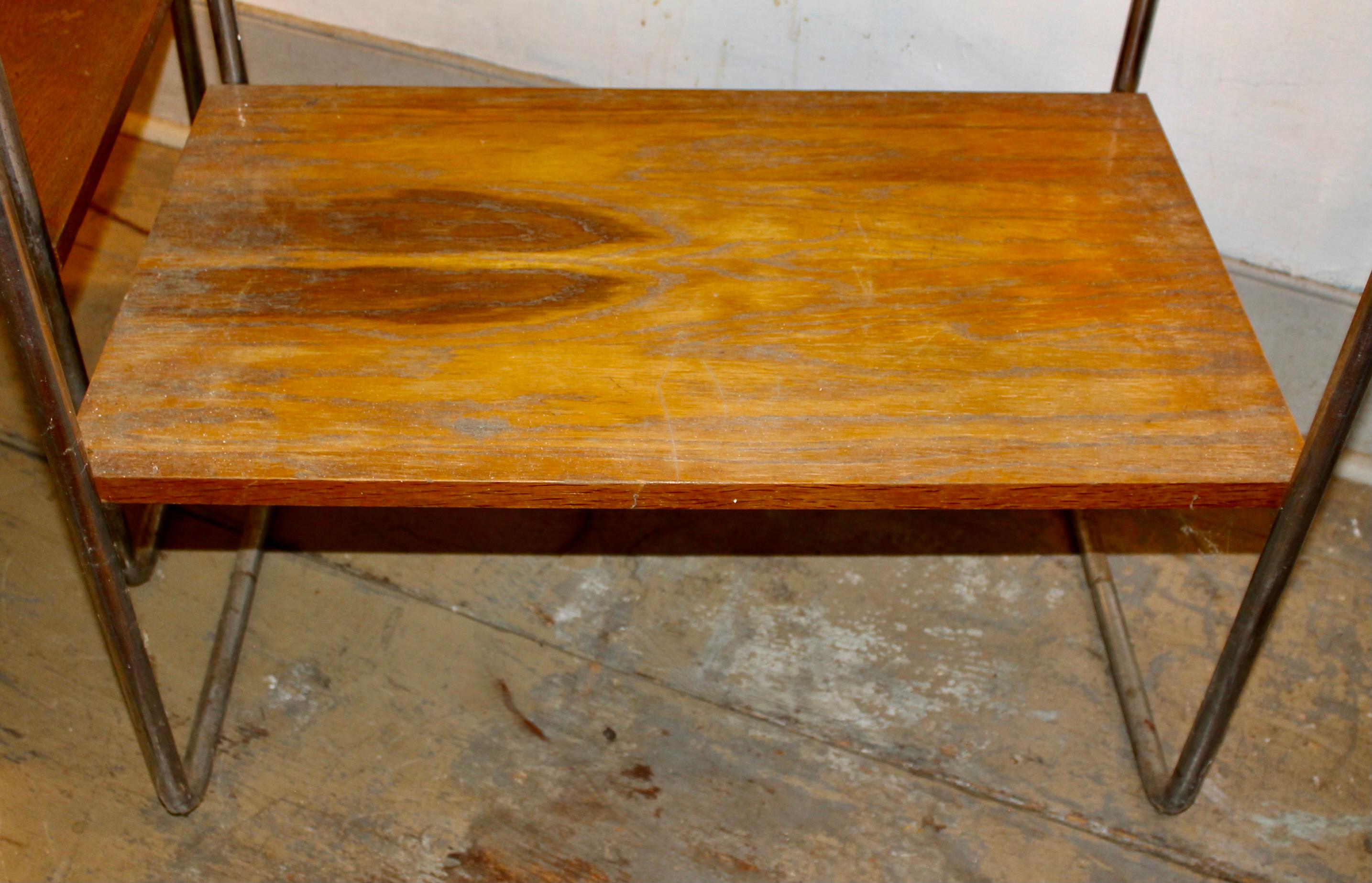 Marcel Breuer Ein Paar Original Thonet B-12 Beistelltische (Stahl) im Angebot