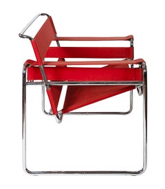 Wassily Loungesessel aus rotem Segeltuch von Marcel Breuer von Knoll Studio