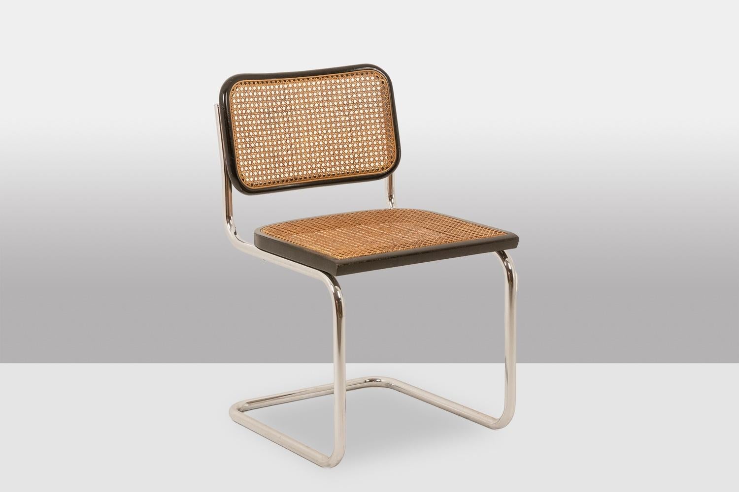 Hongrois Marcel Breuer. Ensemble de 5 chaises 