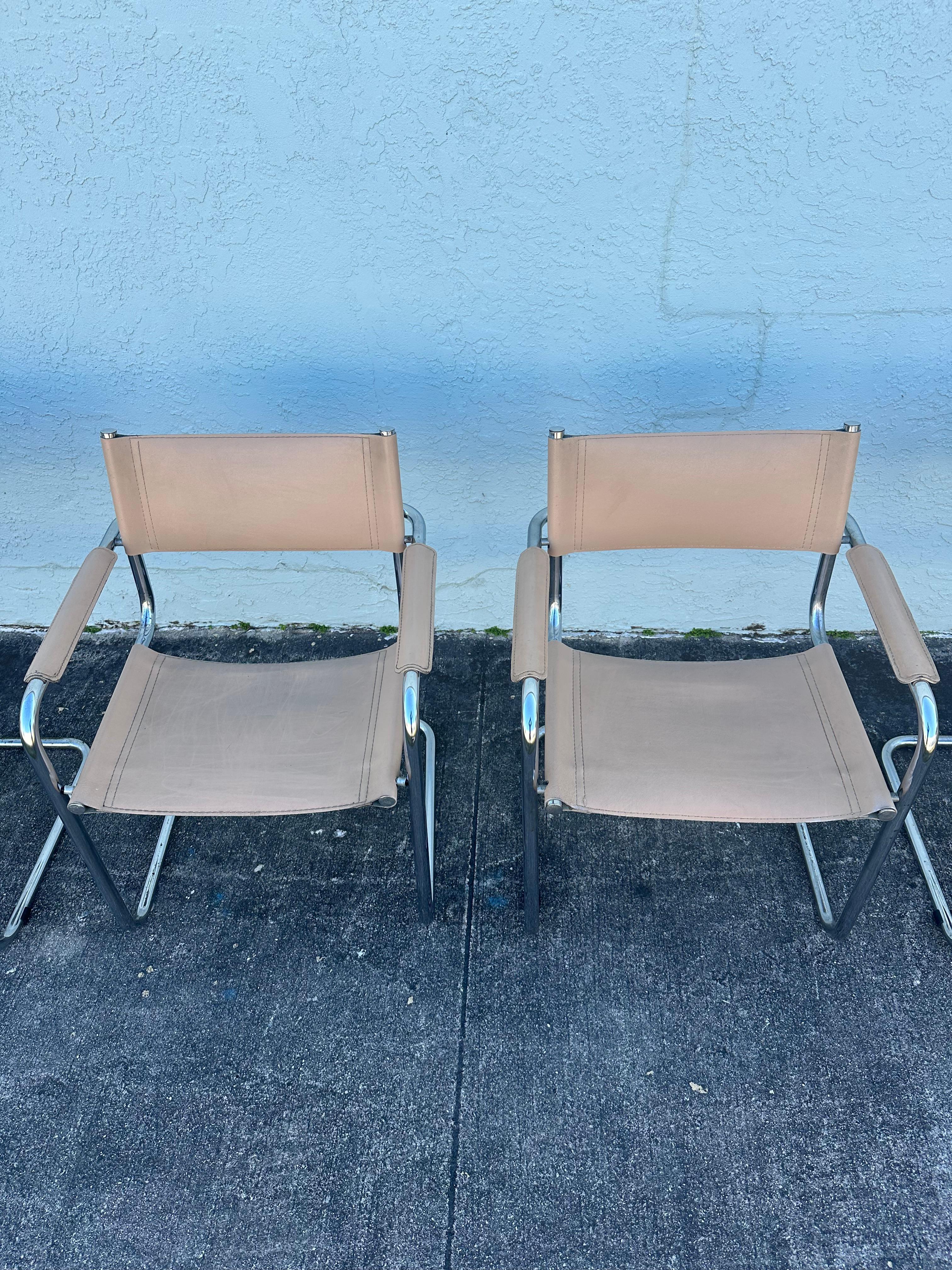 Marcel Breuer Style Beige Leather Tubular Chrome Chairs, Set of 6 en Bueno estado para la venta en Fort Lauderdale, FL