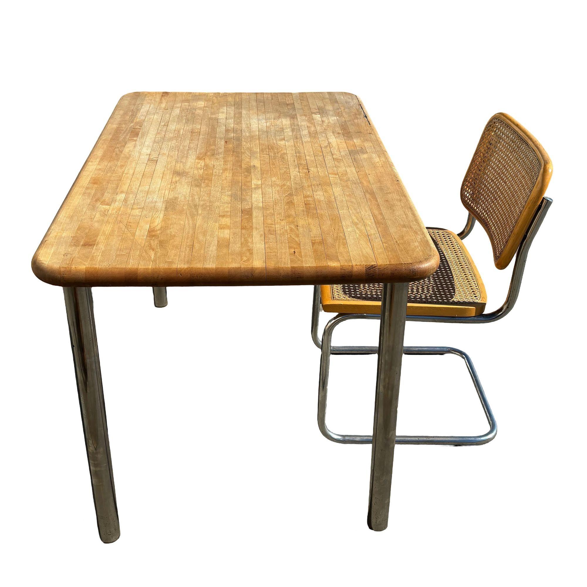 Marcel Breuer Stil Freischwinger Cesca Beistellstuhl Set mit Esstisch, Italien (amerikanisch) im Angebot