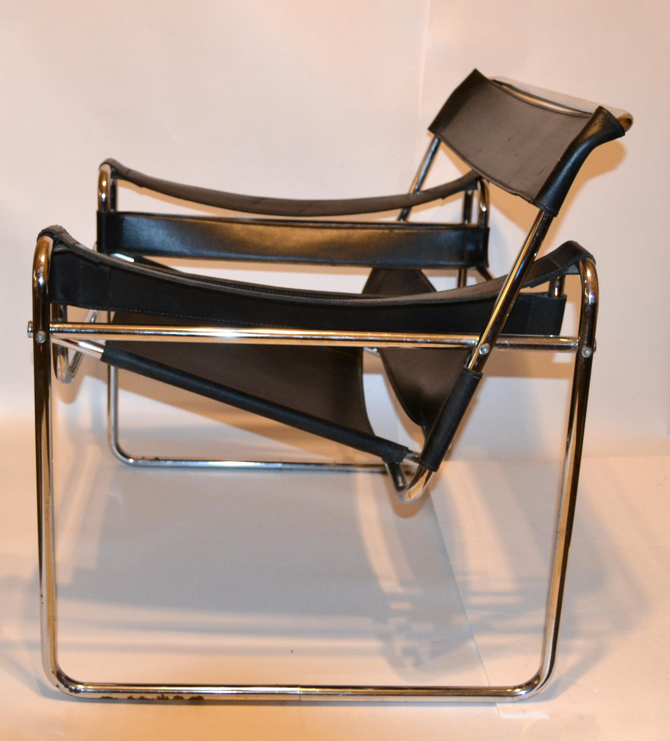 Marcel Breuer Style Wassily Black Leather Chrome Lounge Chair Gavina Italy 1970 For Sale 1