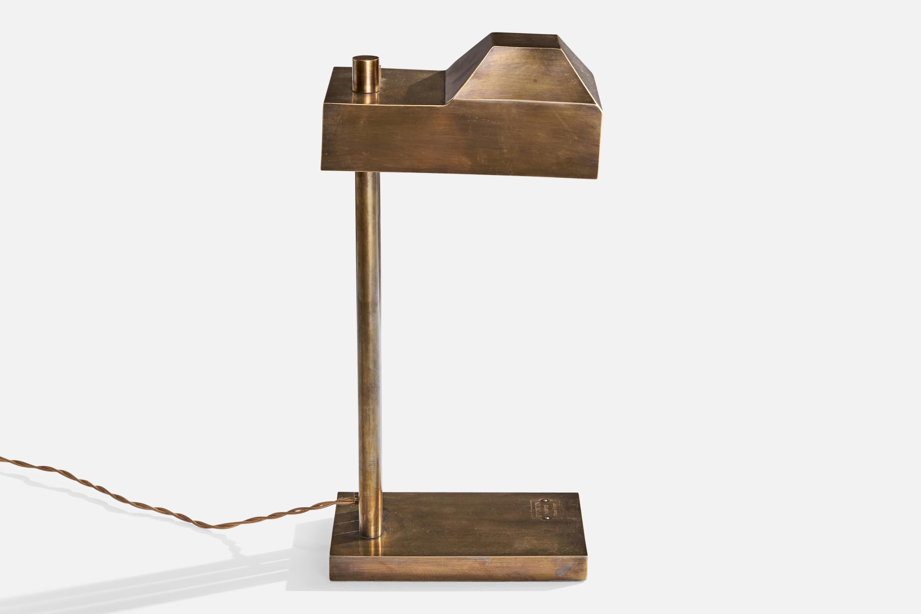 Bauhaus Marcel Breuer, Table Lamp, Brass, Hungary, 1925 For Sale