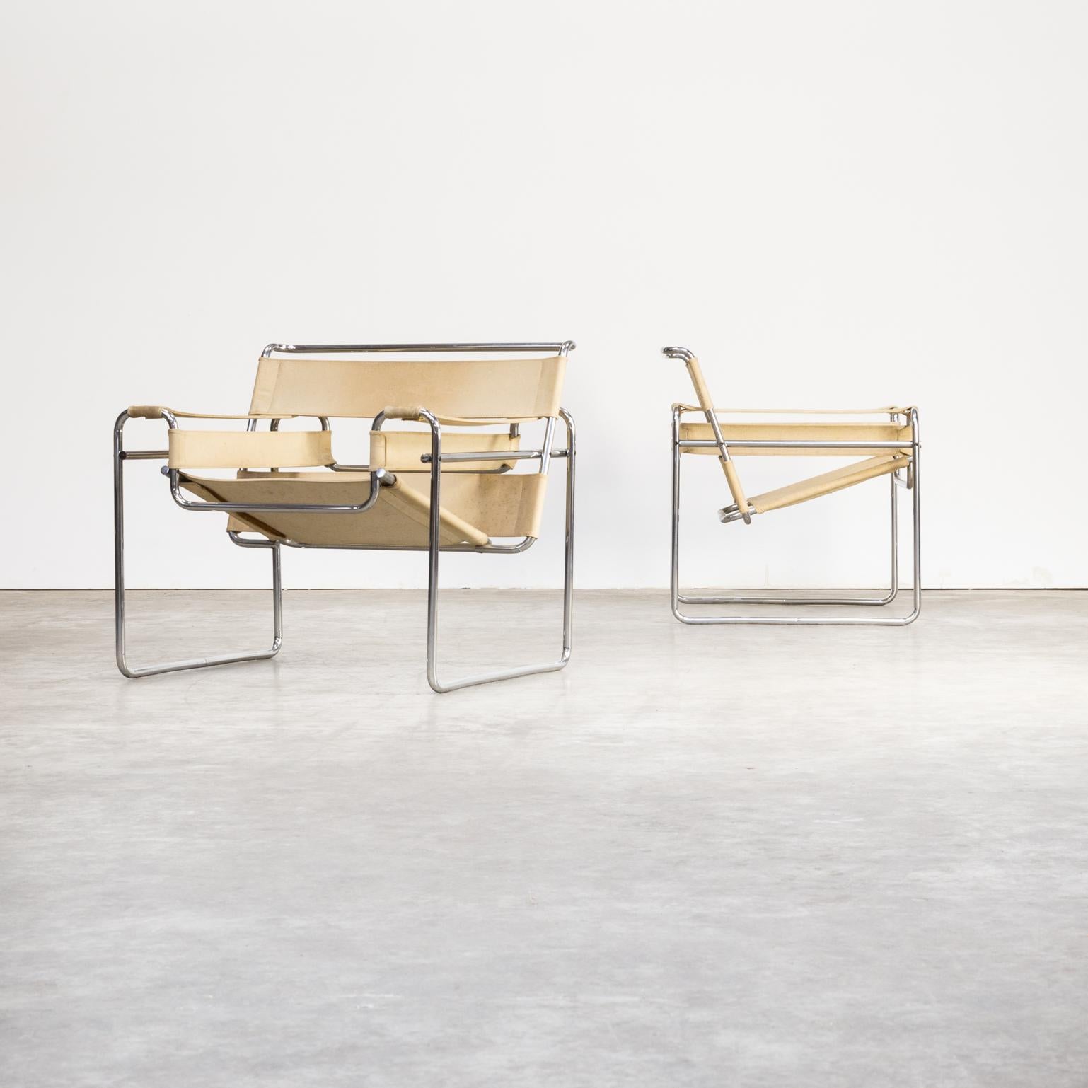 Marcel Breuer ‘wassily’ B3 chairs canvas for Gavina. This set of two unique Wassily fauteuils has been originally sold via Metz & Co Amsterdam and shows a fantastic patina. Good condition consistent with age and use.