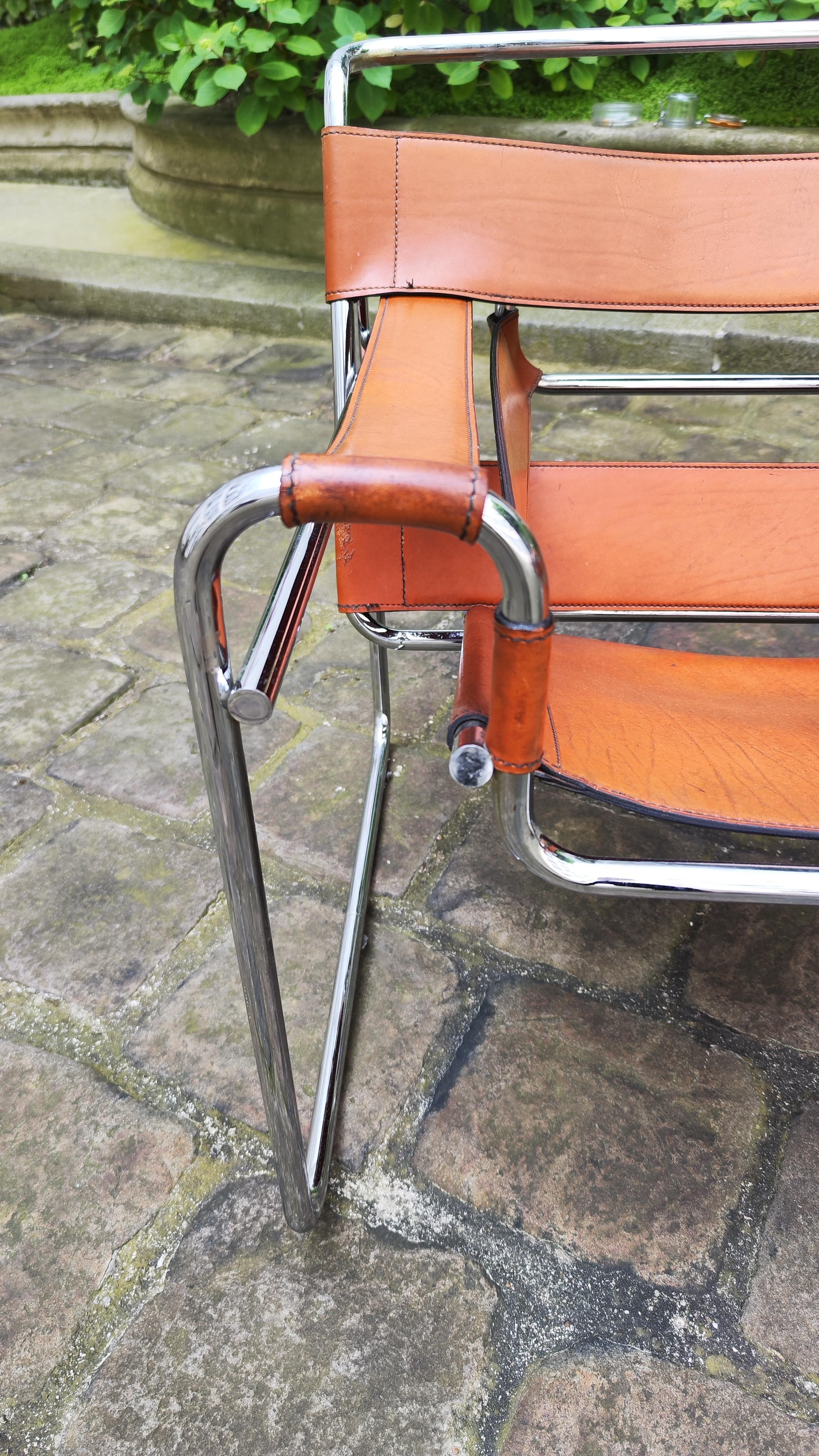 Fauteuils en cuir Marcel Breuer Wassily B3, édition Fasem 1983  en vente 6