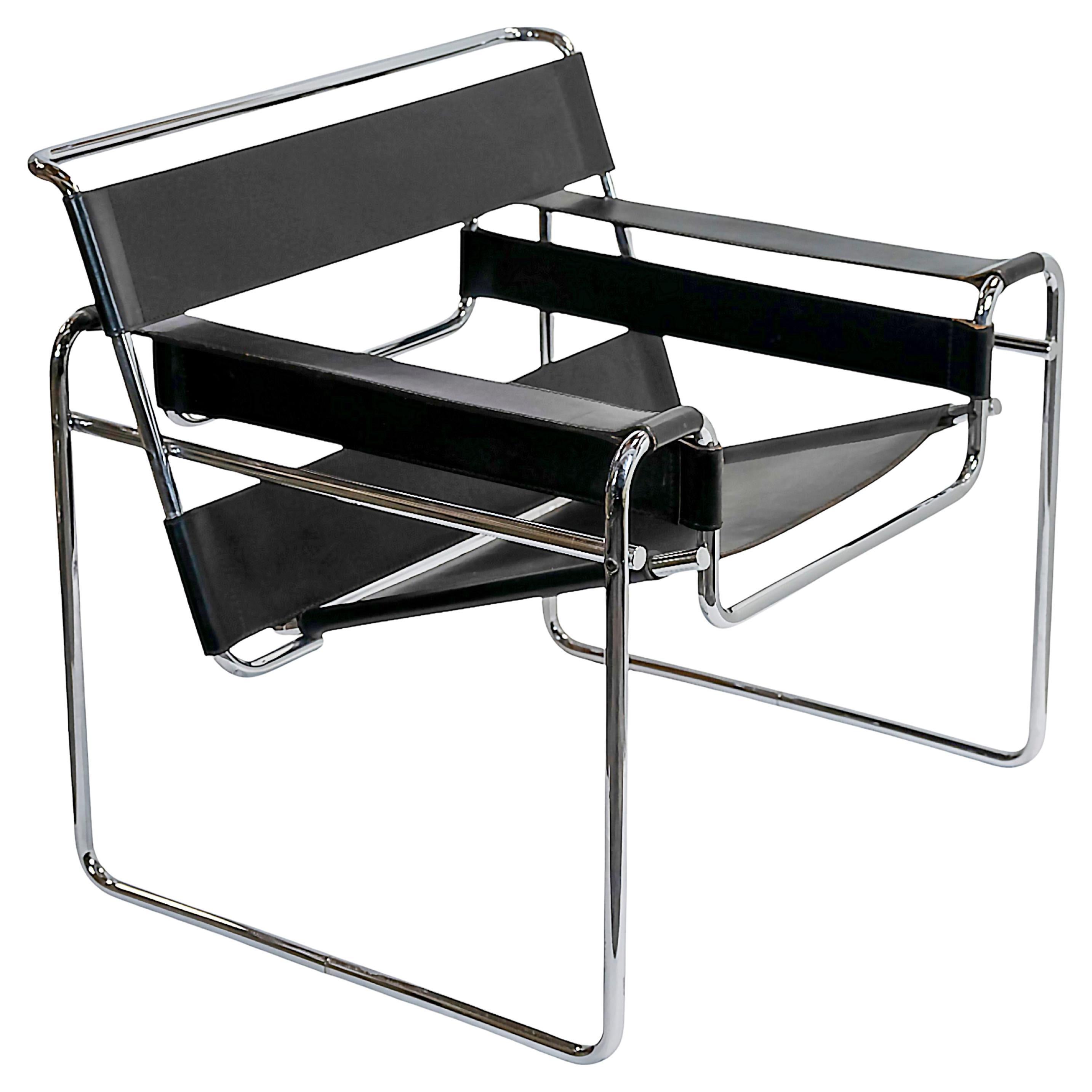 Marcel Breuer Wassily Black Leather Lounge Chair by Gavina