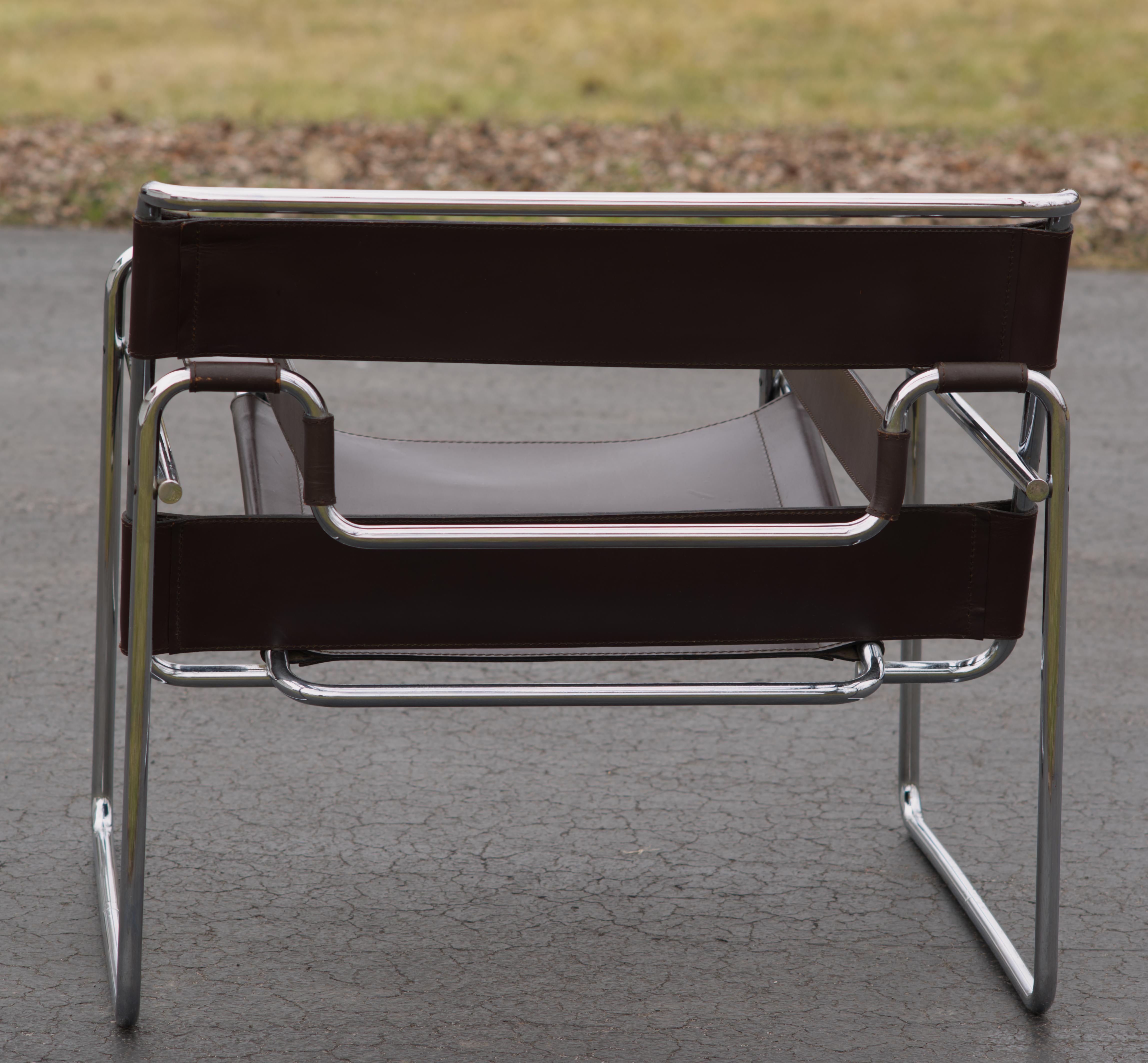 Late 20th Century Marcel Breuer Wassily Brown Leather and Chrome  Lounge Chair by Knoll For Sale