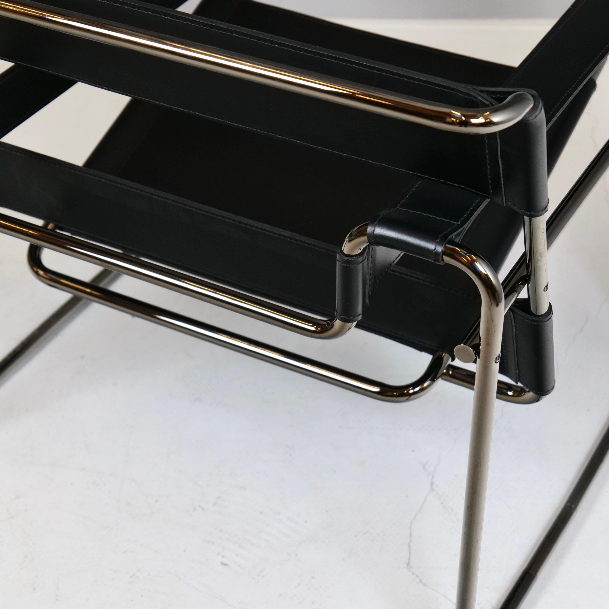 XXIe siècle et contemporain Marcel Breuer chaise wassily B3, édition du 100e anniversaire du Bauhaus