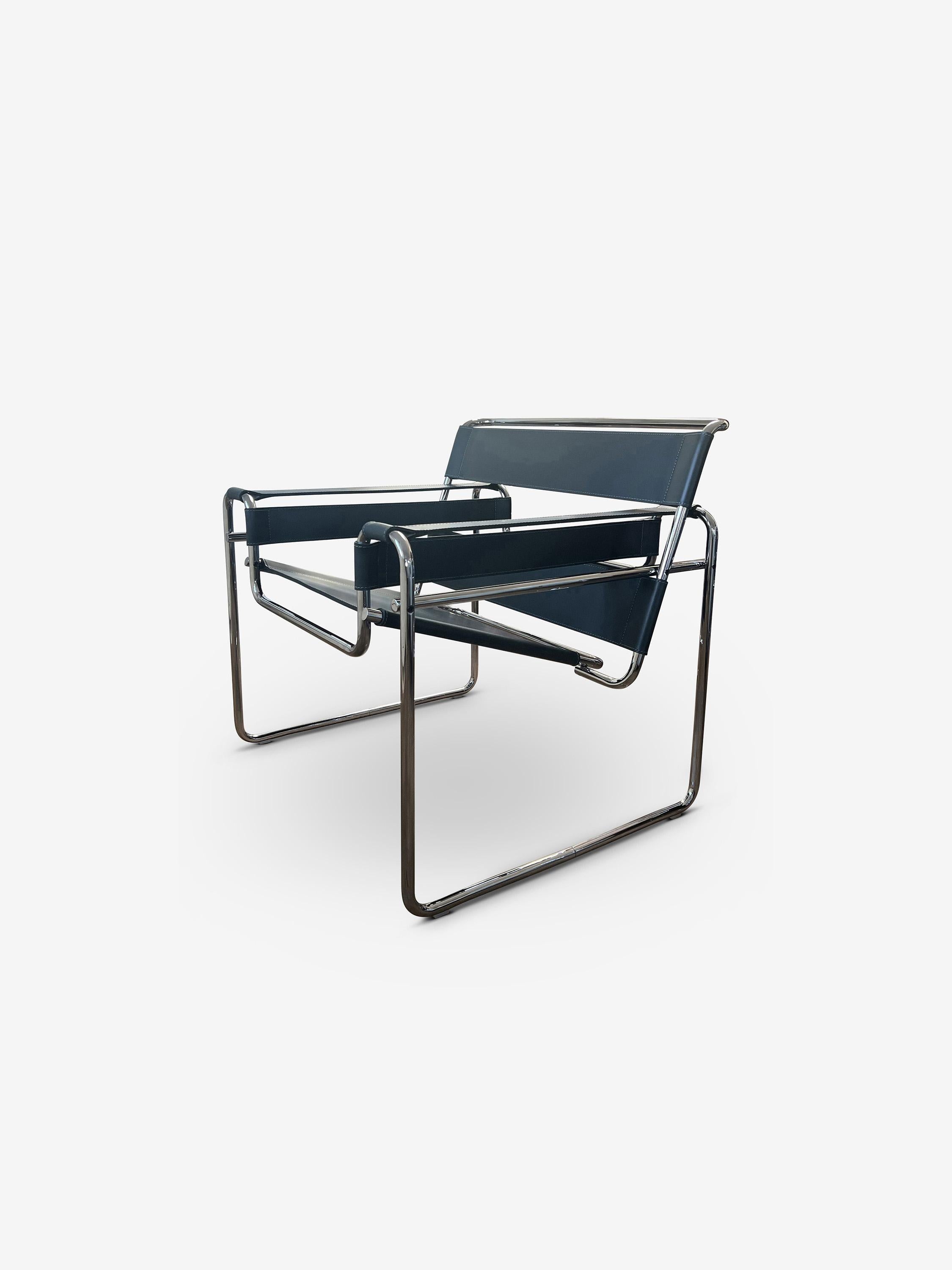American Marcel Breuer Wassily Chair in Military Green Belting Leather by Knoll For Sale