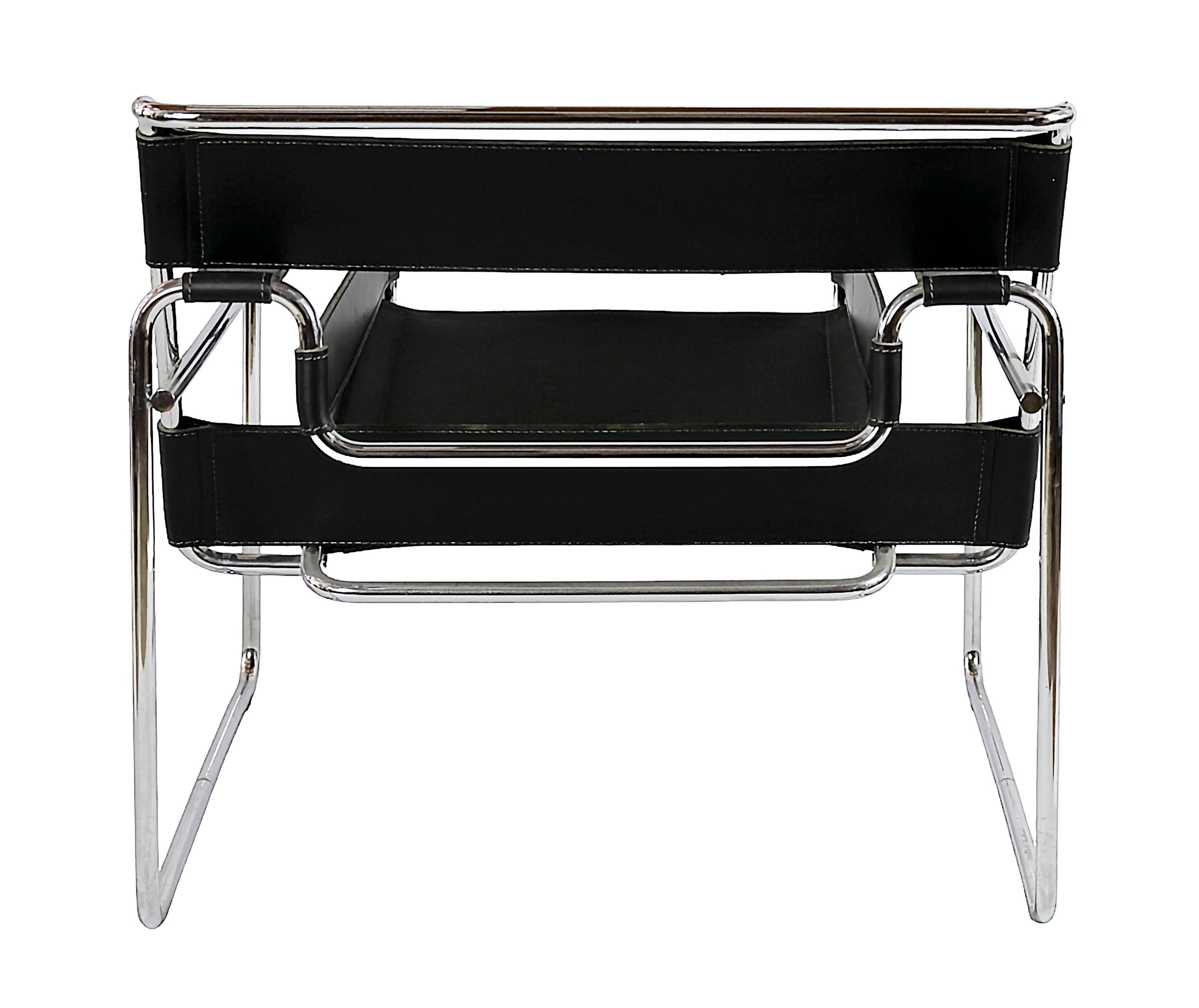 Marcel Breuer Wassily Lounge Chair signed Knoll Studio In Good Condition For Sale In Vilnius, LT