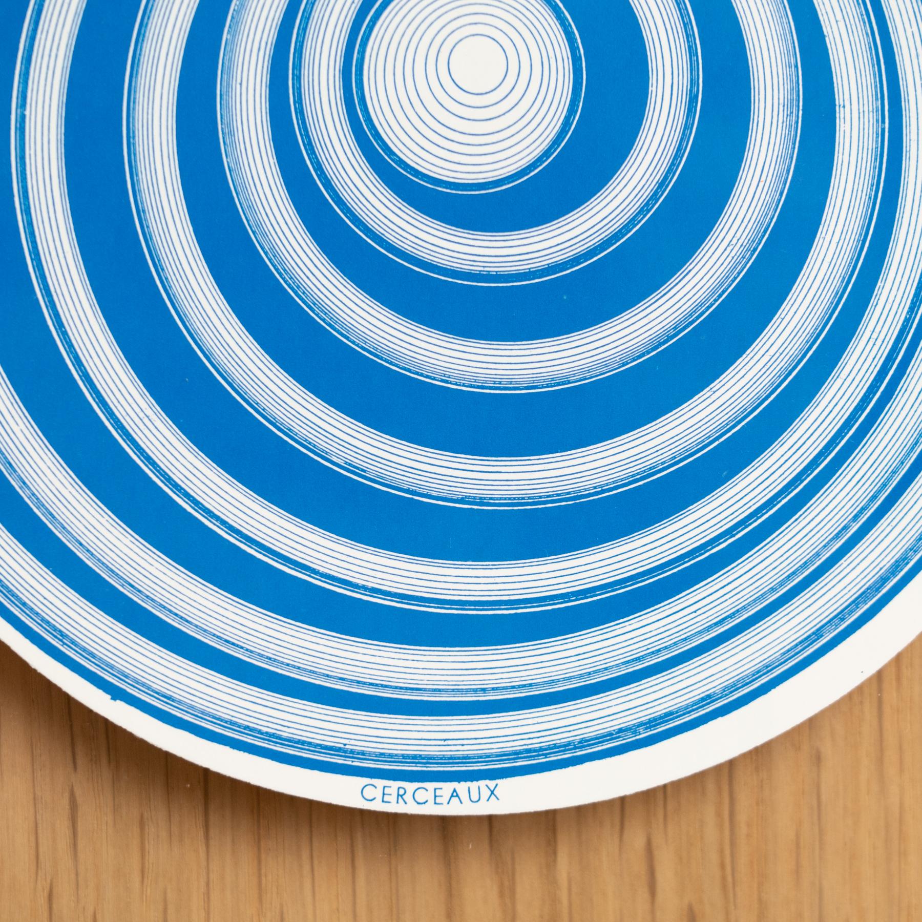 Blaues und weißes Cerceaux-Rotorelief von Marcel Duchamp von Konig aus der Serie 133, 1987 (Papier) im Angebot