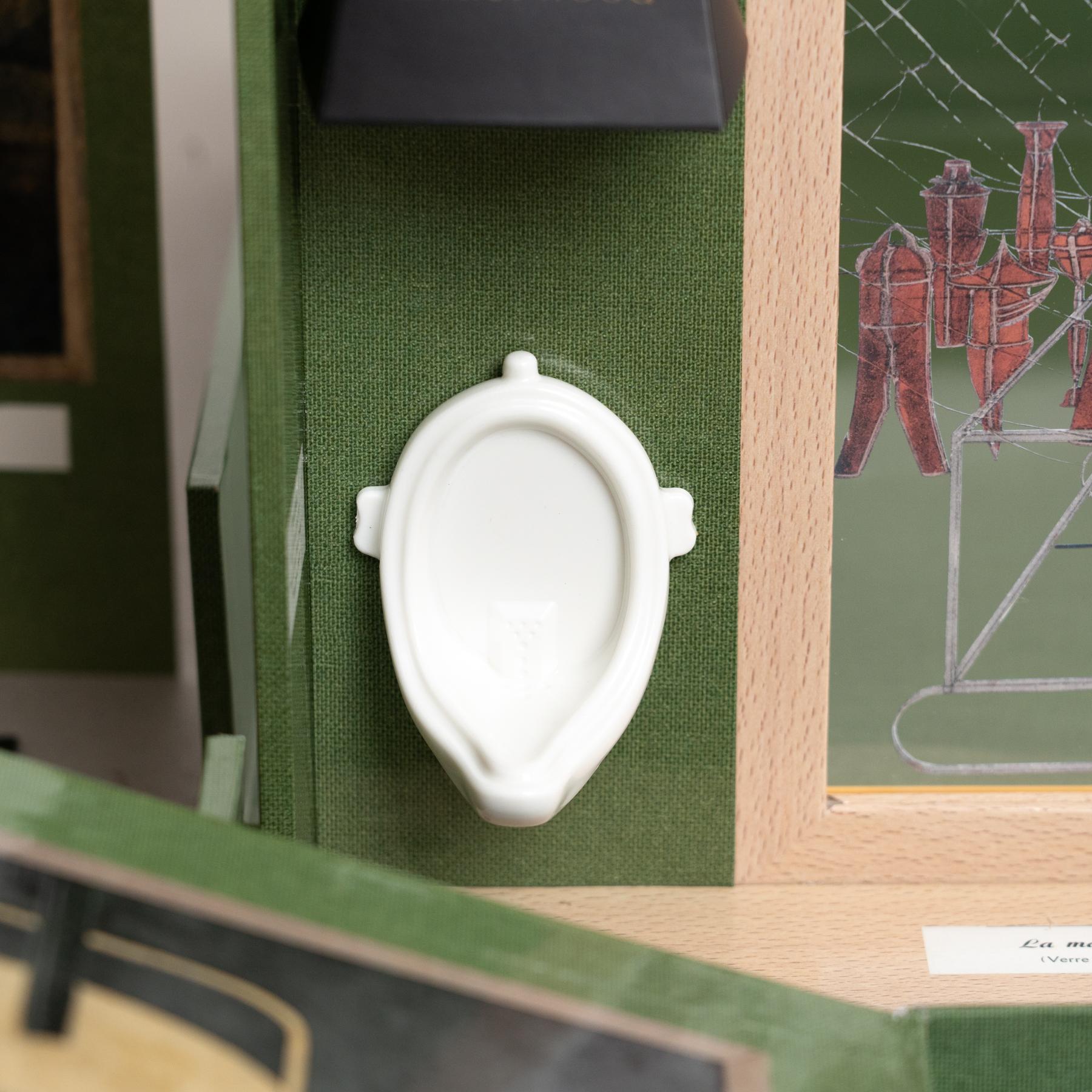 Marcel Duchamp  Boîte-en-Valise Édition en fac-similé  Mathieu Mercier 2015 en vente 1