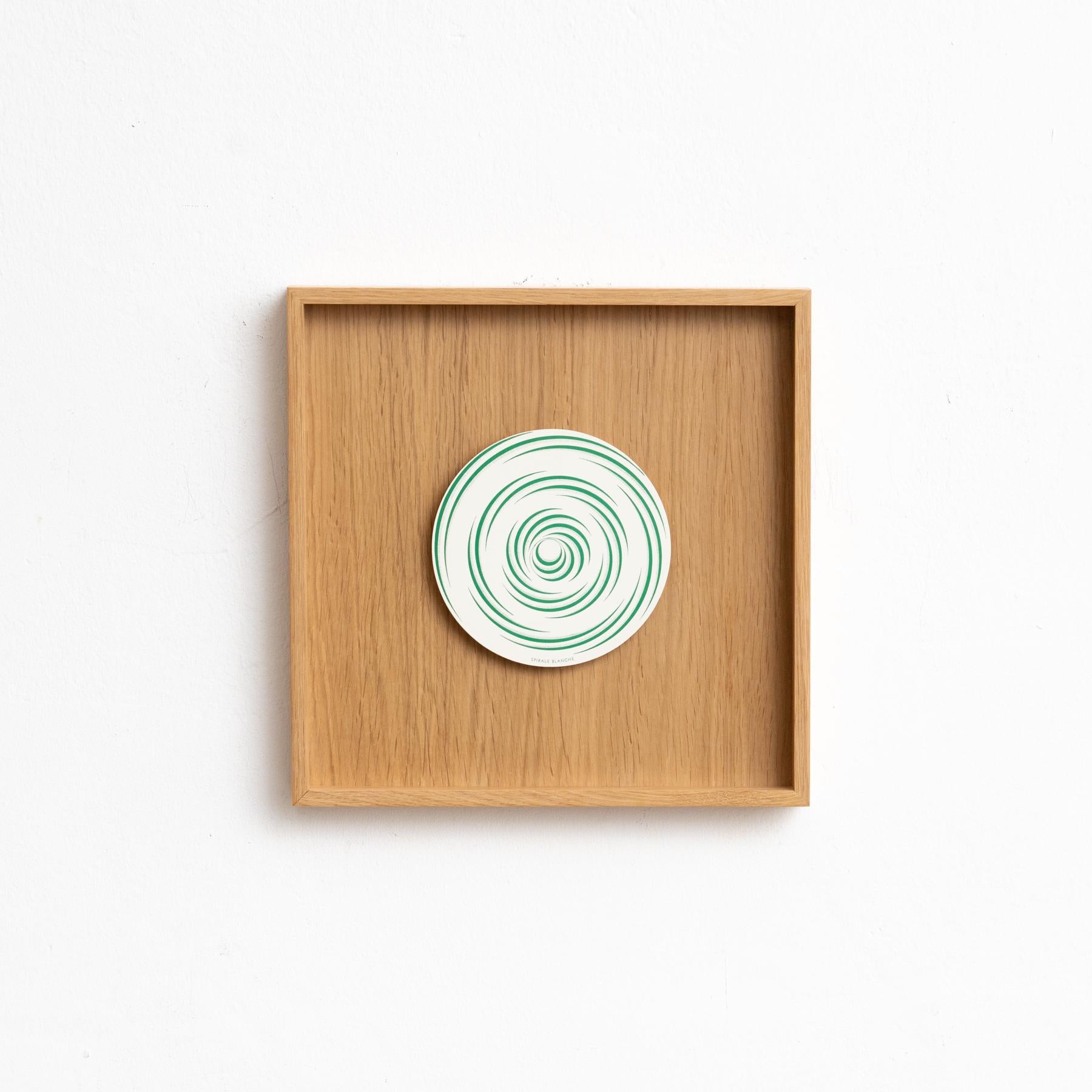 Marcel Duchamp Framed Rotorelief.

Model Spirale Blanche in Green and White

Edited by Walther König Series 133, Germany in 1987.

Framed Artwork in Wood.

In original condition, with minor wear consistent of age and use, preserving a beautiful