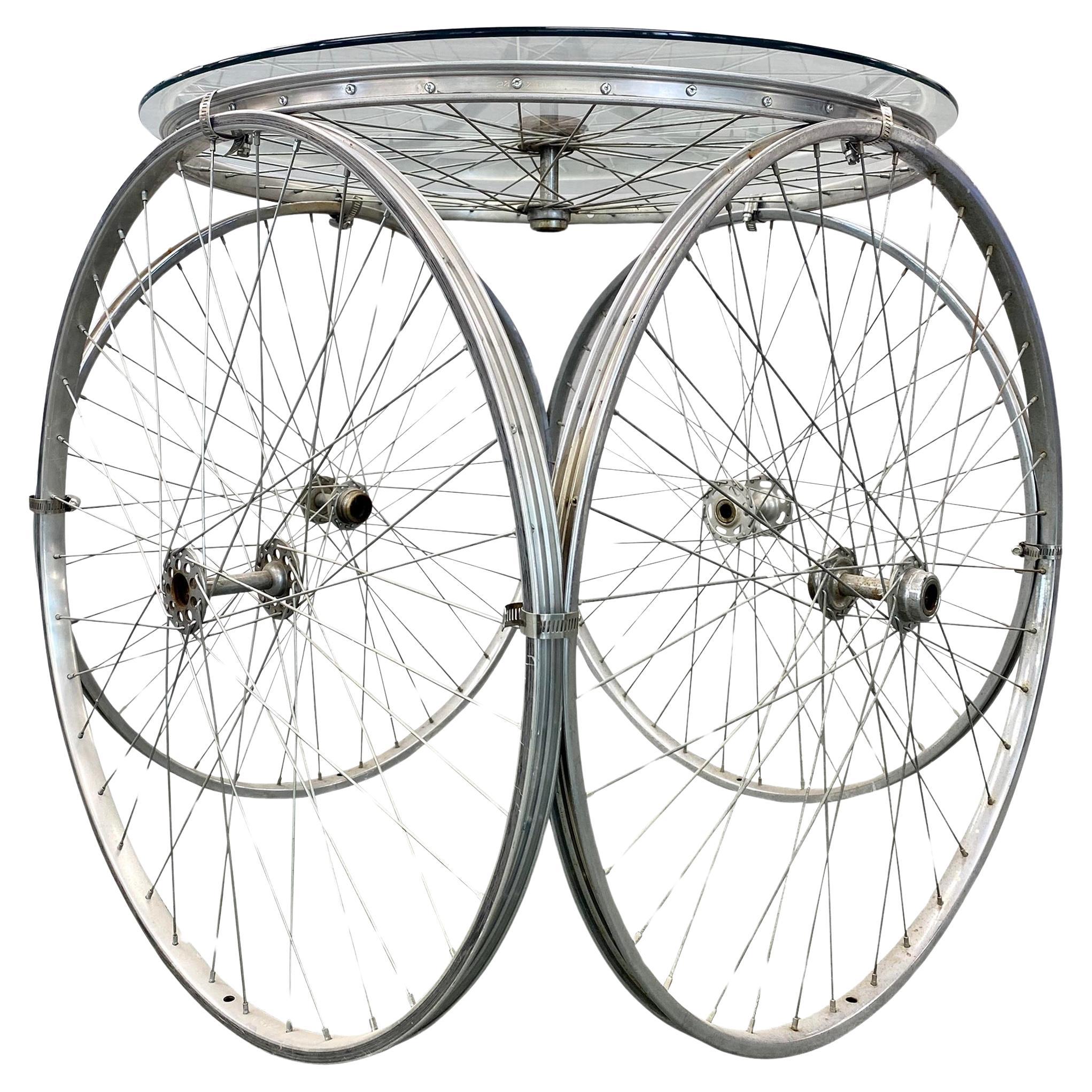 Tavolo con ruota di bicicletta ispirato all'artista Marcel Duchamp in vendita