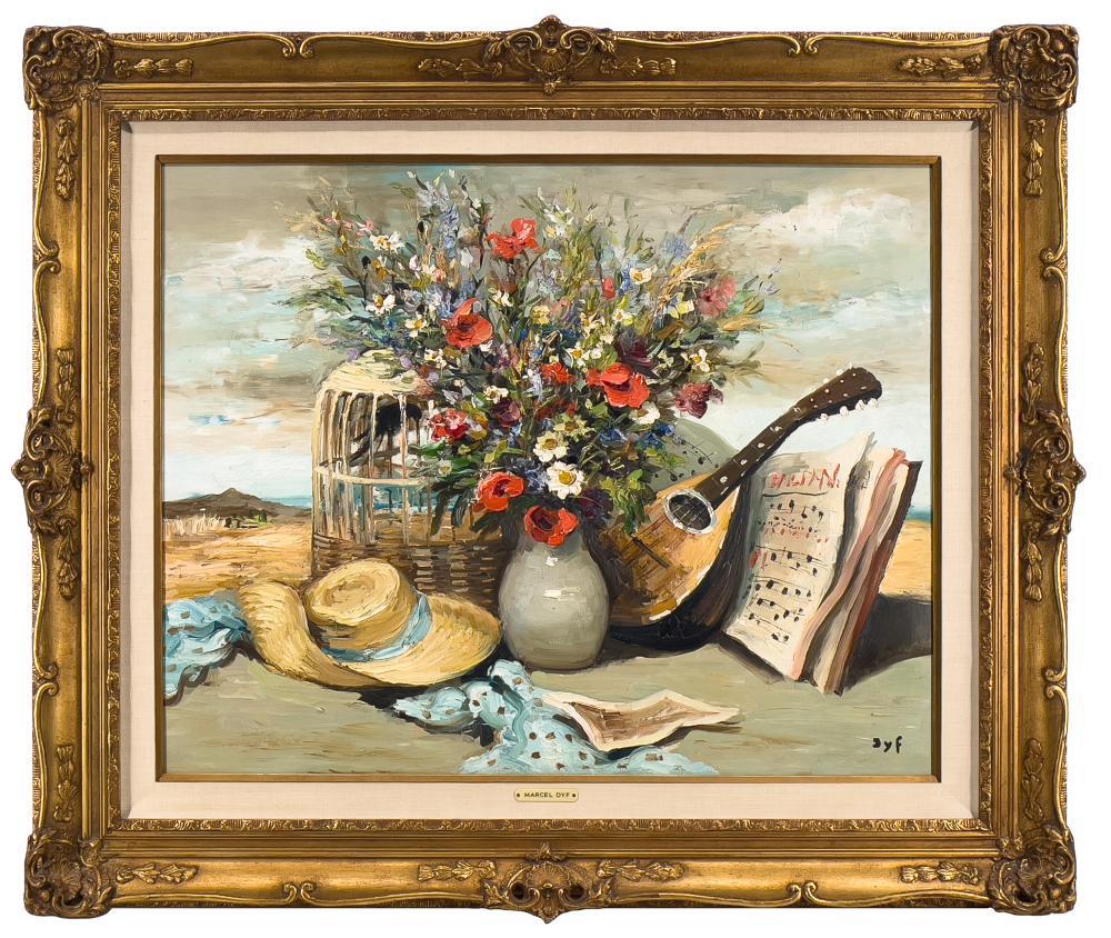 Still-Life Painting di Marcel Dyf - Natura morta con fiori e un mandolino, dipinto a olio su tela
