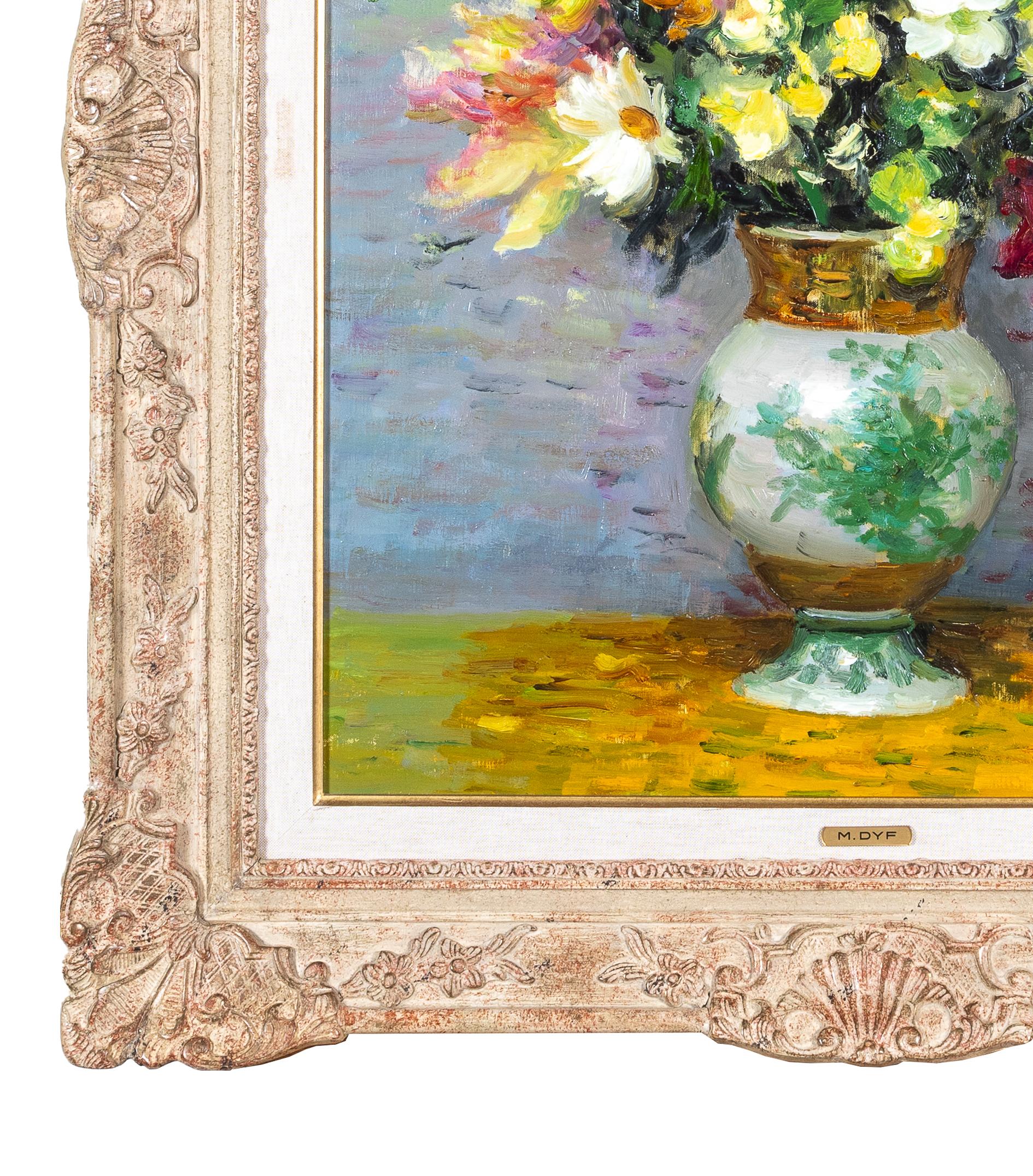 'Summer Bouquet' di Marcel Dyf. Un bellissimo quadro di natura morta floreale con fiori arancioni, gialli, rossi e bianchi. Un'opera vibrante e audace che sarebbe bellissima in qualsiasi ambiente interno. 'Summer Bouquet' è un'opera incredibilmente