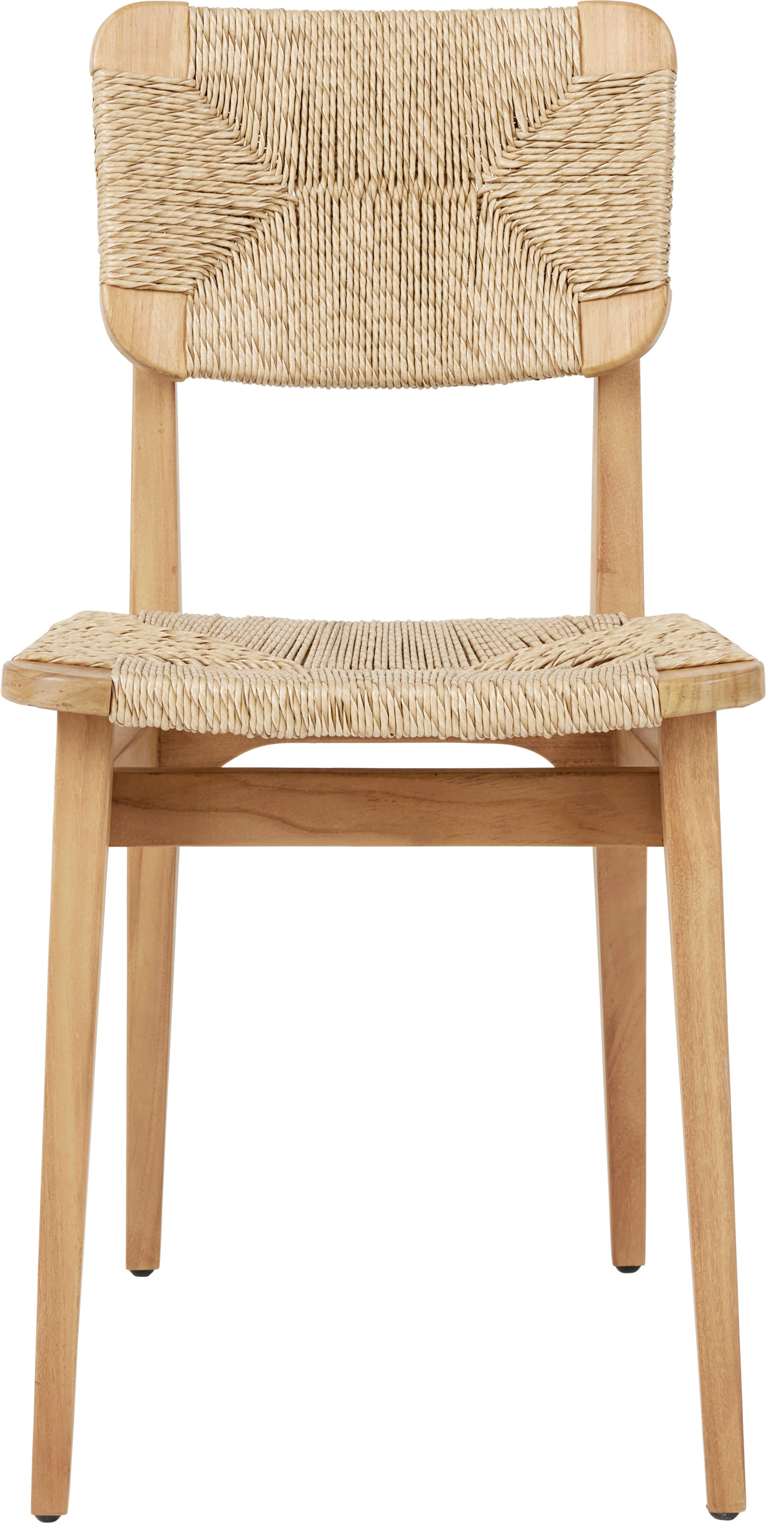 The garden gets an upgrade with the simple functionality of French architect and designer Marcel Gascoin’s most enduring iconic design. GUBI’s new outdoor collection, now in teak, represents significant innovation for Gascoin’s iconic design,