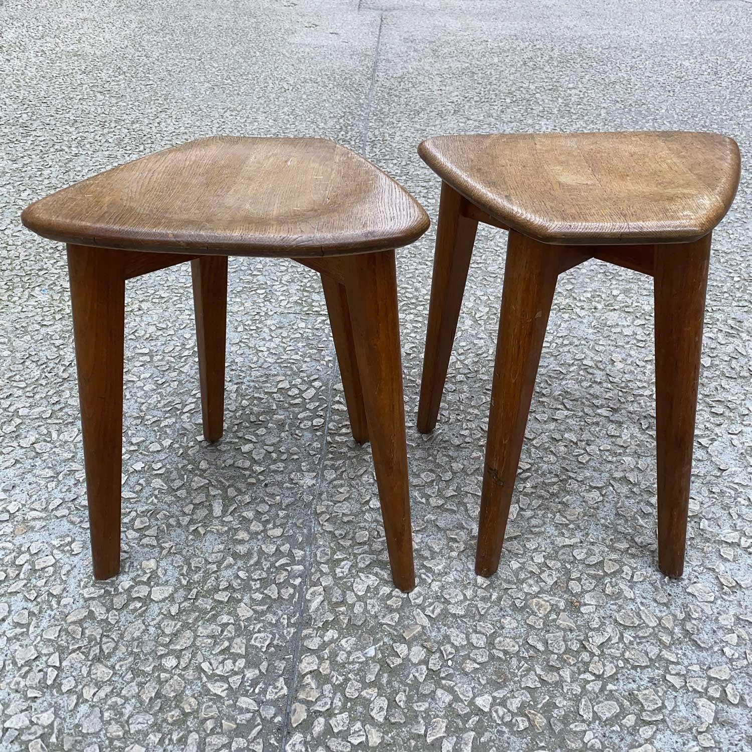 Marcel Gascoin pair of oak  stools  In Good Condition For Sale In Grenoble, FR