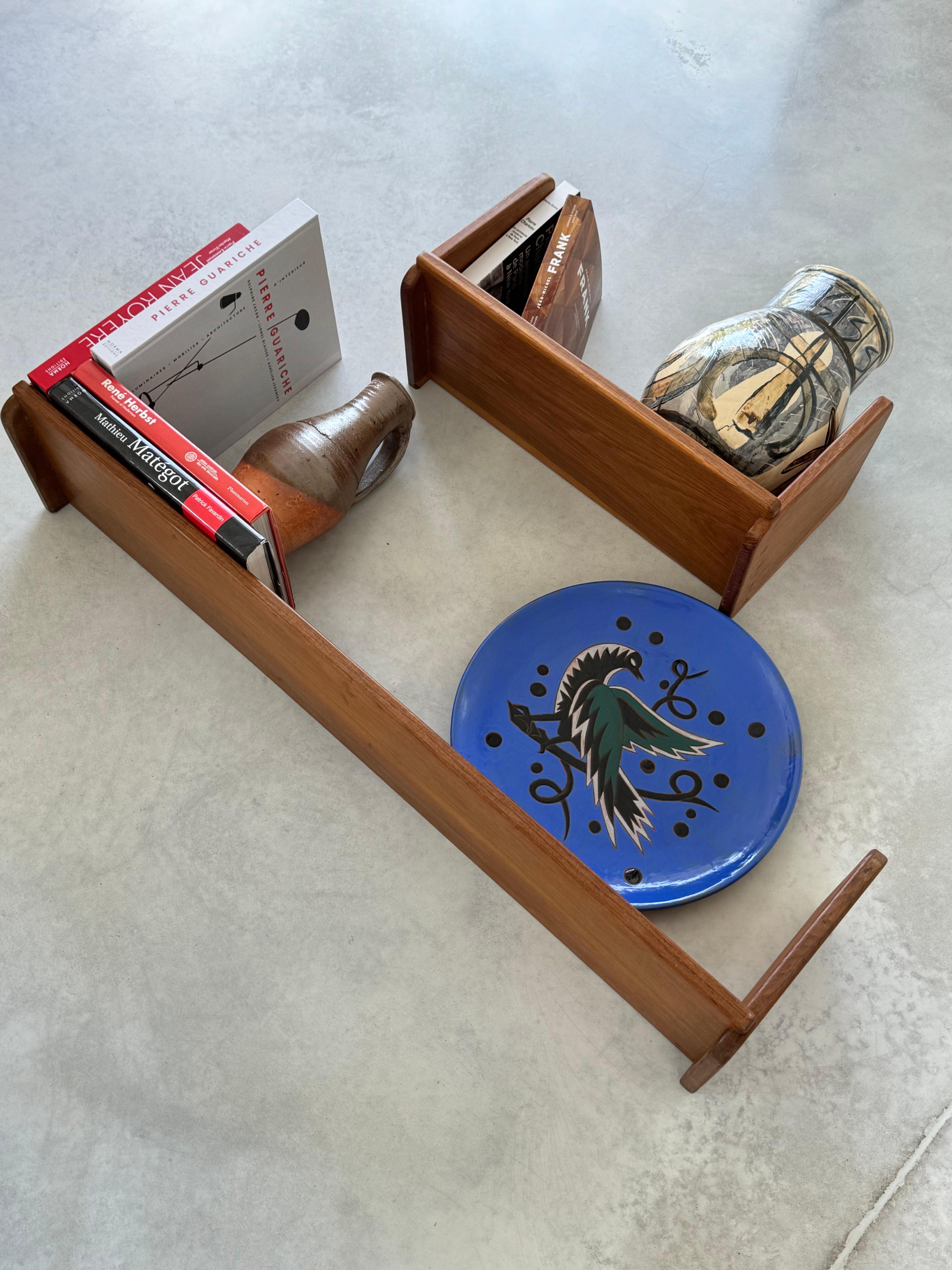 Marcel GASCOIN, two Oak shelves, post ware design, France circa 1950s For Sale 4